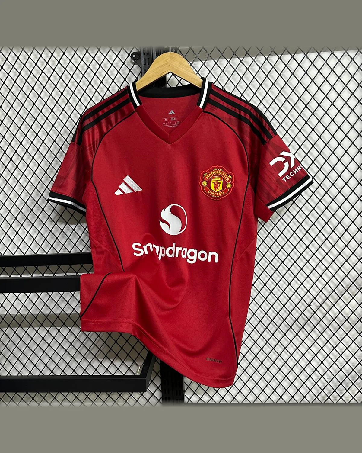 Manchester United 2025/26 Manchester United Home football jersey