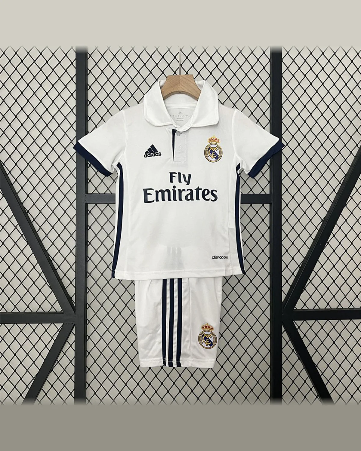 Real Madrid Kids 16/17 Real Madrid Home football jersey