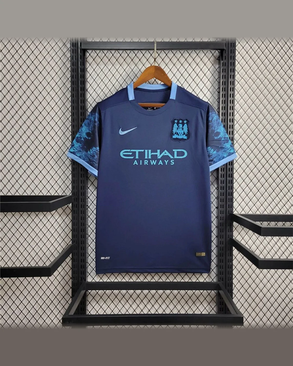 Manchester City Retro 15/16 Manchester City Away football jersey