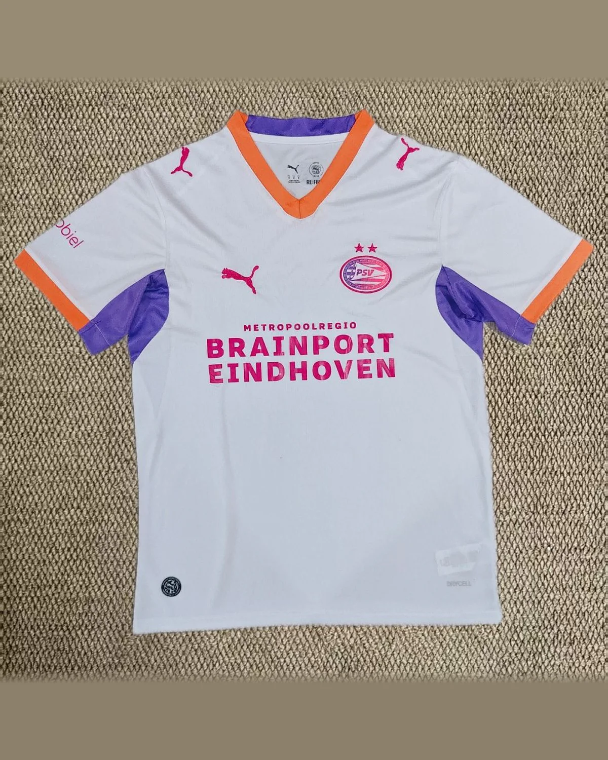 PSV Eindhoven Eindhoven away football jersey