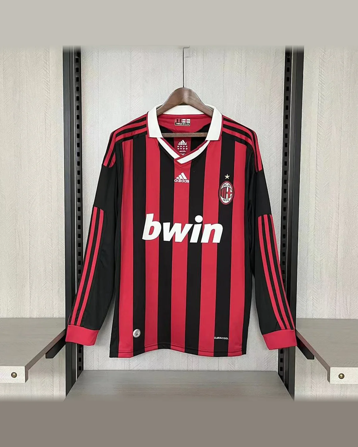 AC Milan Retro 09/10 Long Sleeve AC Milan Home football jersey