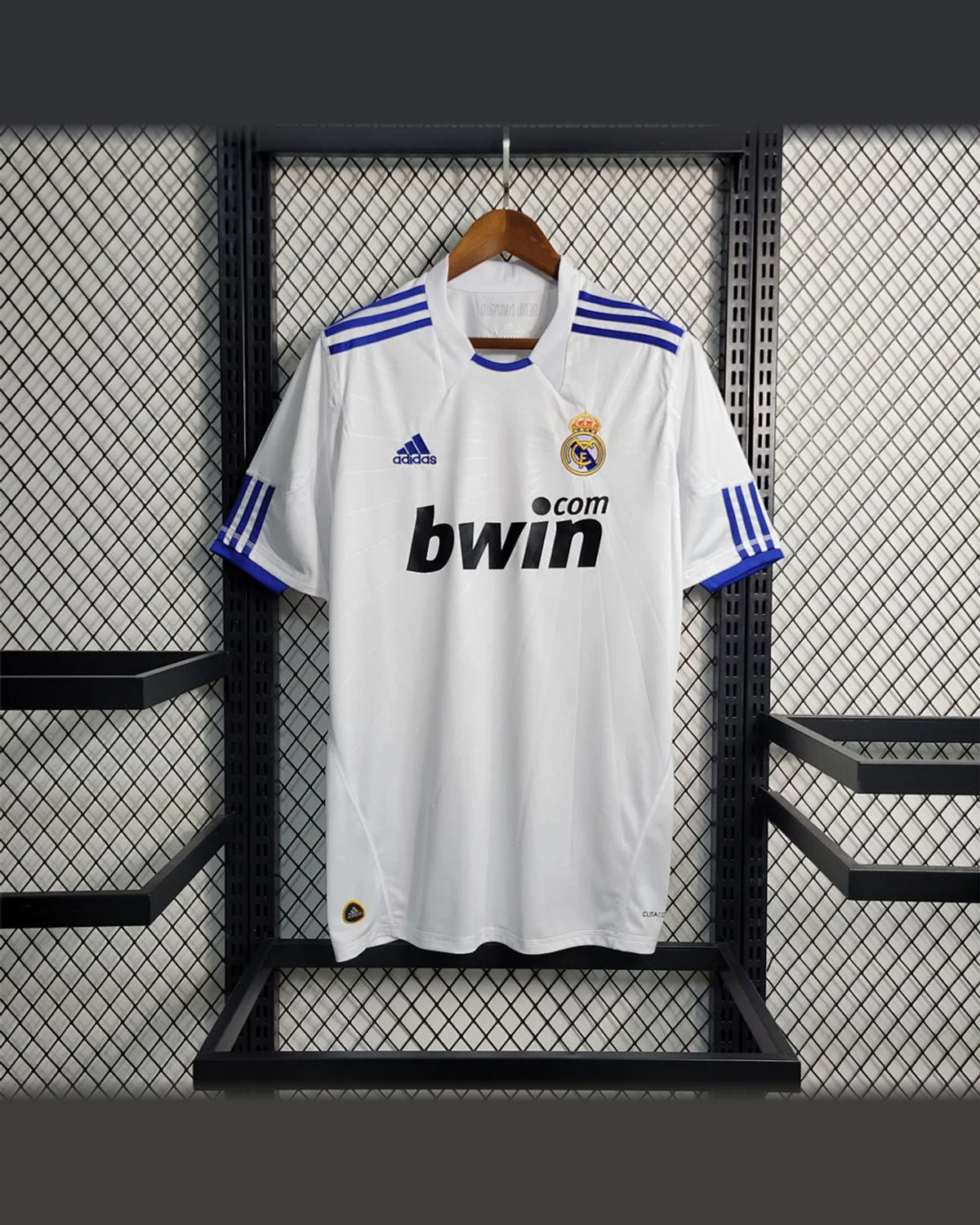 Real Madrid Retro 10/11 Real Madrid Home football jersey