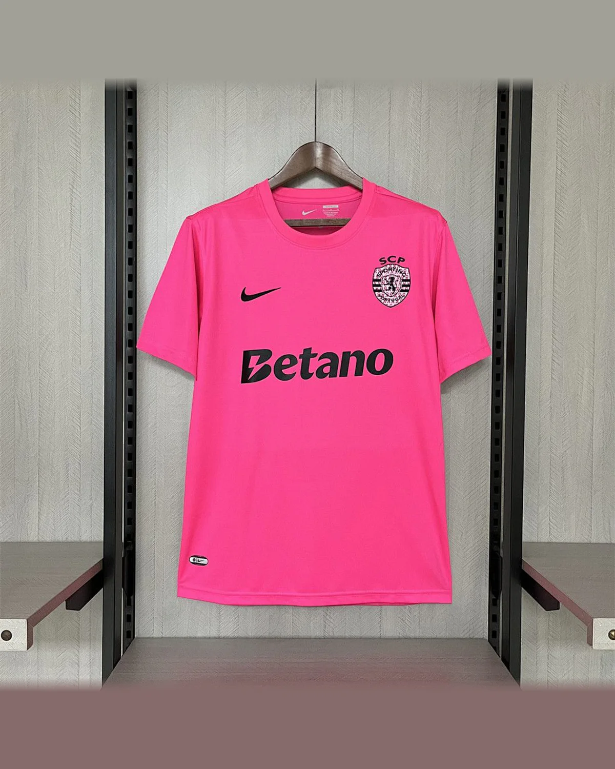 Sporting CP 2024/25 Sporting Pink October Jersey football jersey