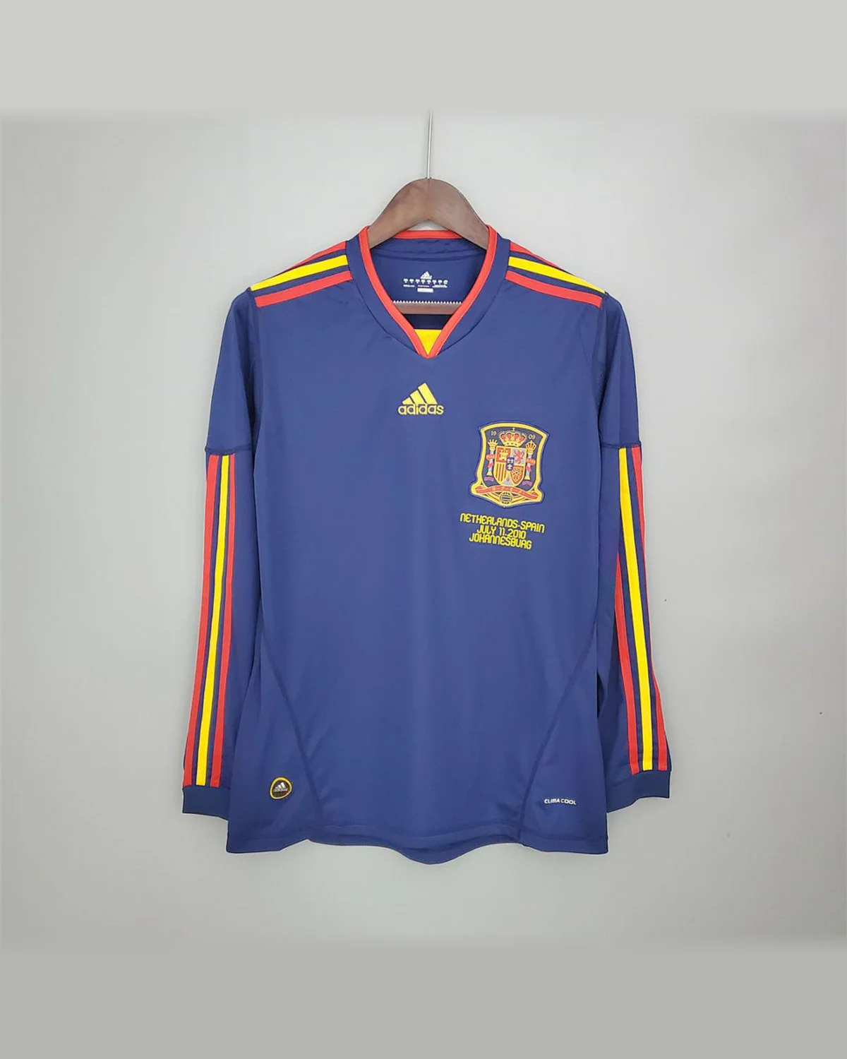 Spain Retro l2010 Ong Sleeve Spain Away football jersey