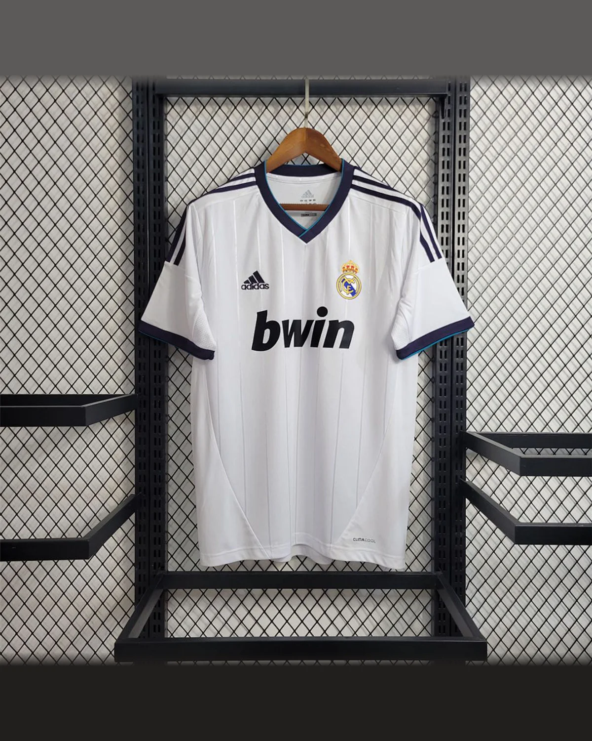 Real Madrid Retro 12/13 Real Madrid Home football jersey