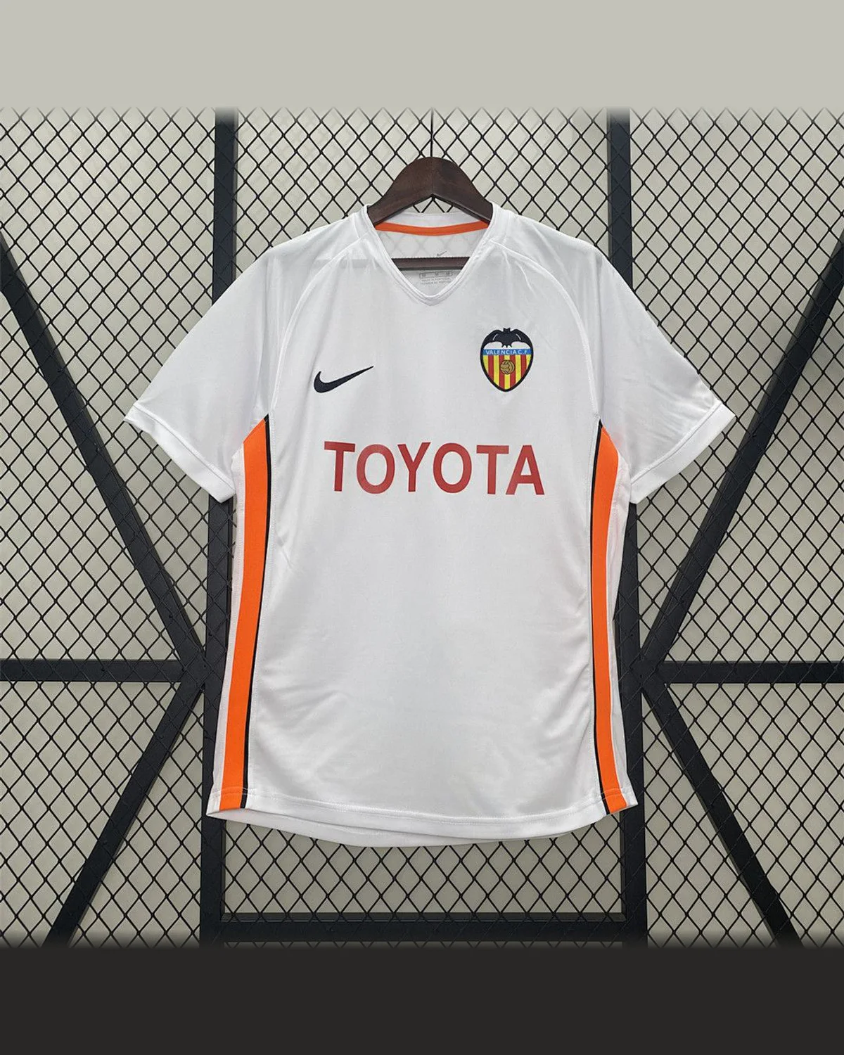 Valencia Retro 2006/07 Valencia Home jersey football jersey