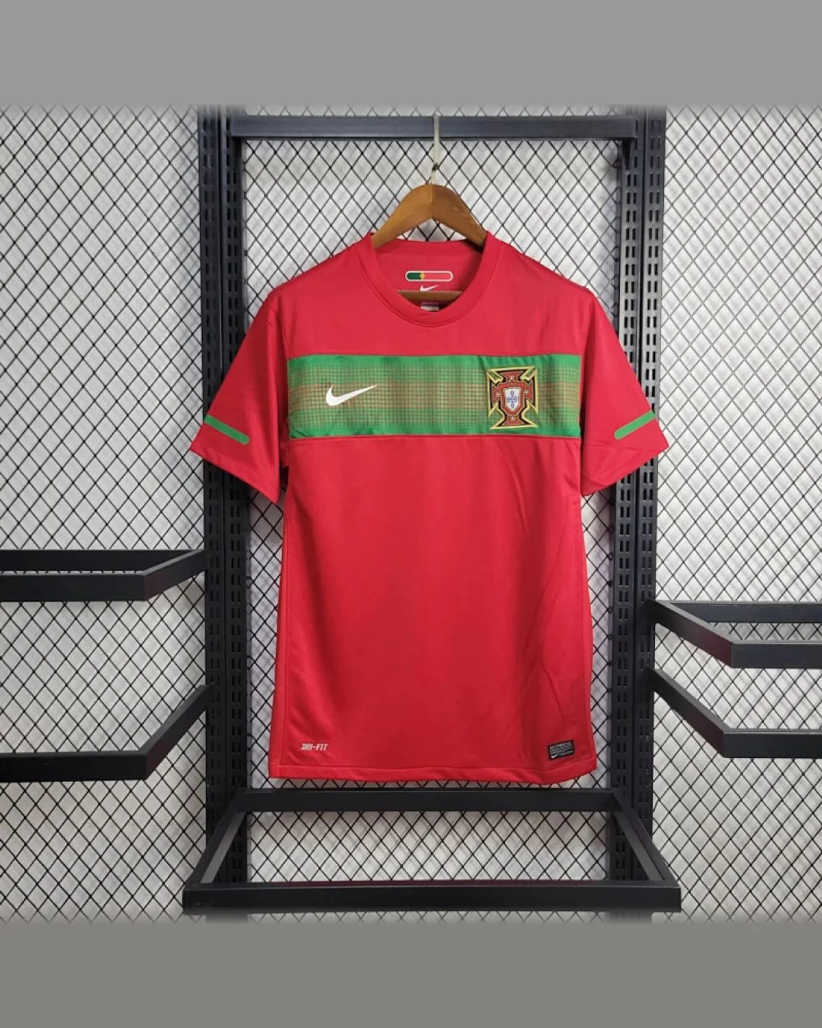Portugal Retro 2010 Portugal Home football jersey