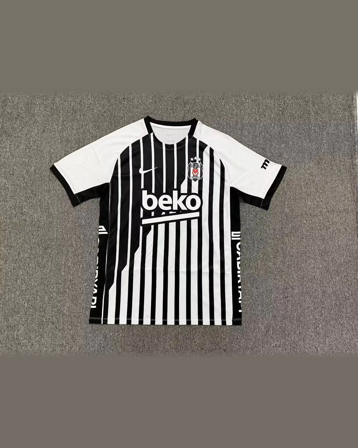 Beşiktaş Beşiktaş away football jersey