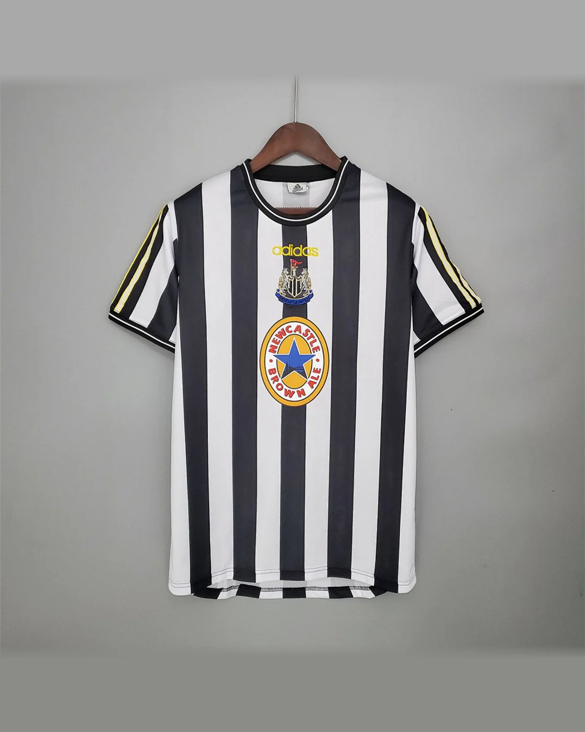 Newcastle United Retro 97/99 Newcastle United Home football jersey
