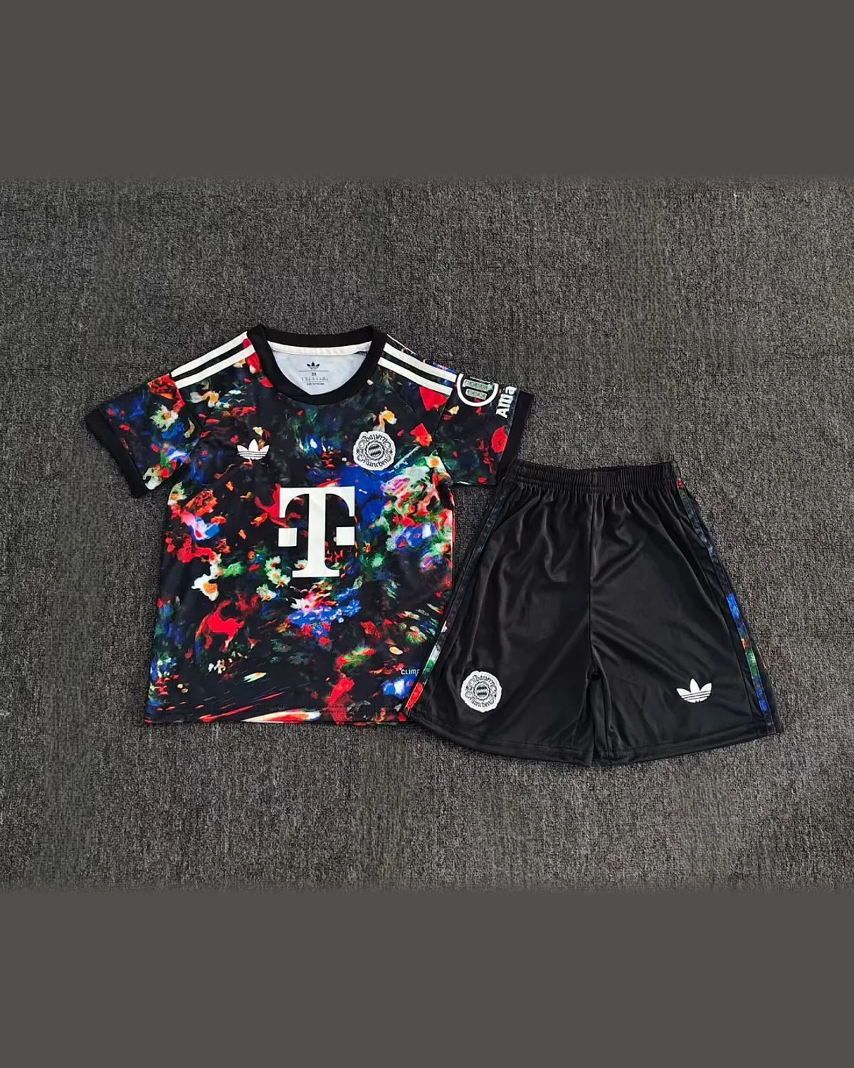 Bayern Munich Bayern Oktoberfest Special Edition Kids football jersey
