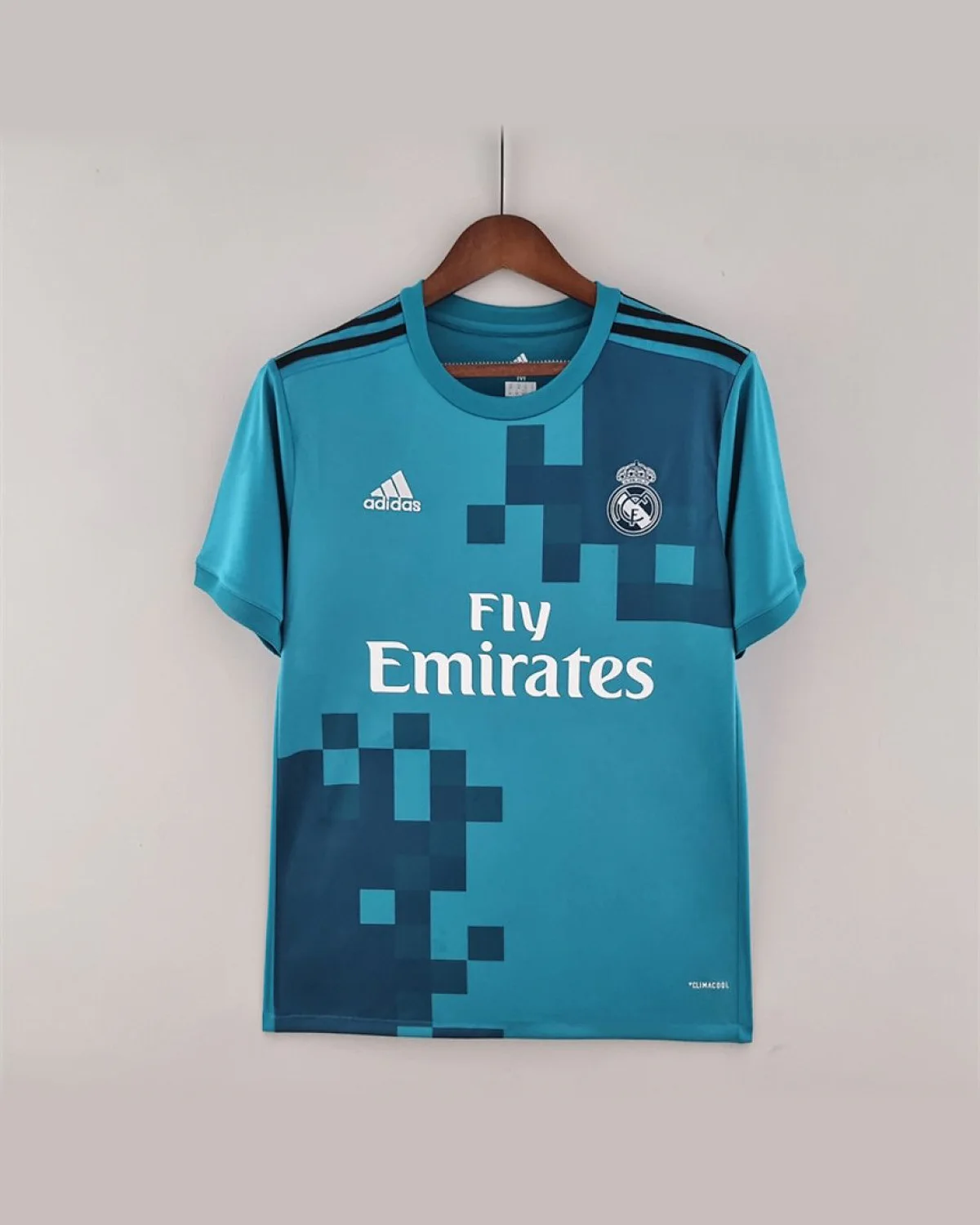 Real Madrid Retro 17/18 Real Madrid Third Away football jersey