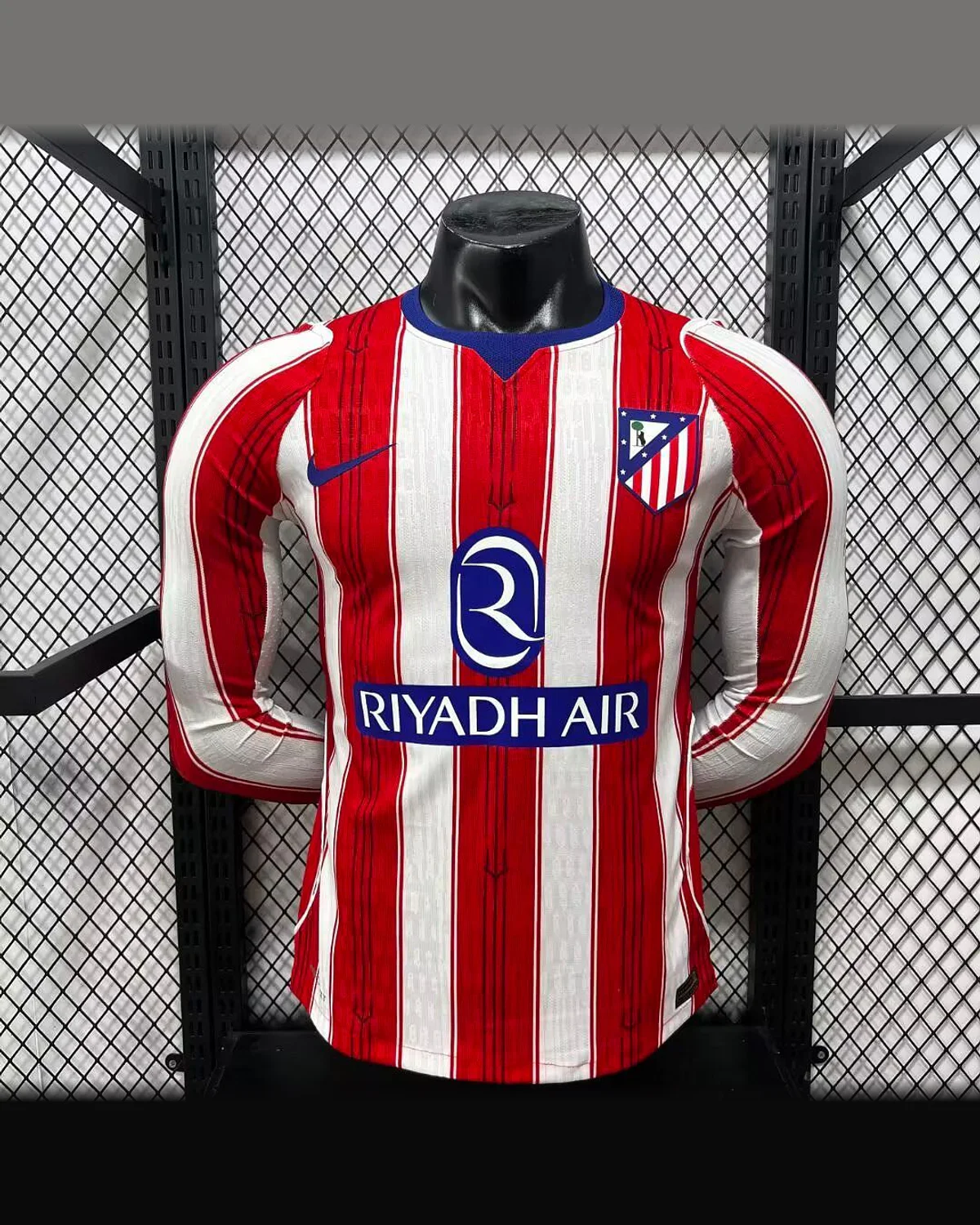 Atlético Madrid 2026/27 Atlético De Madrid Home Long Sleeve - Player Version football jersey