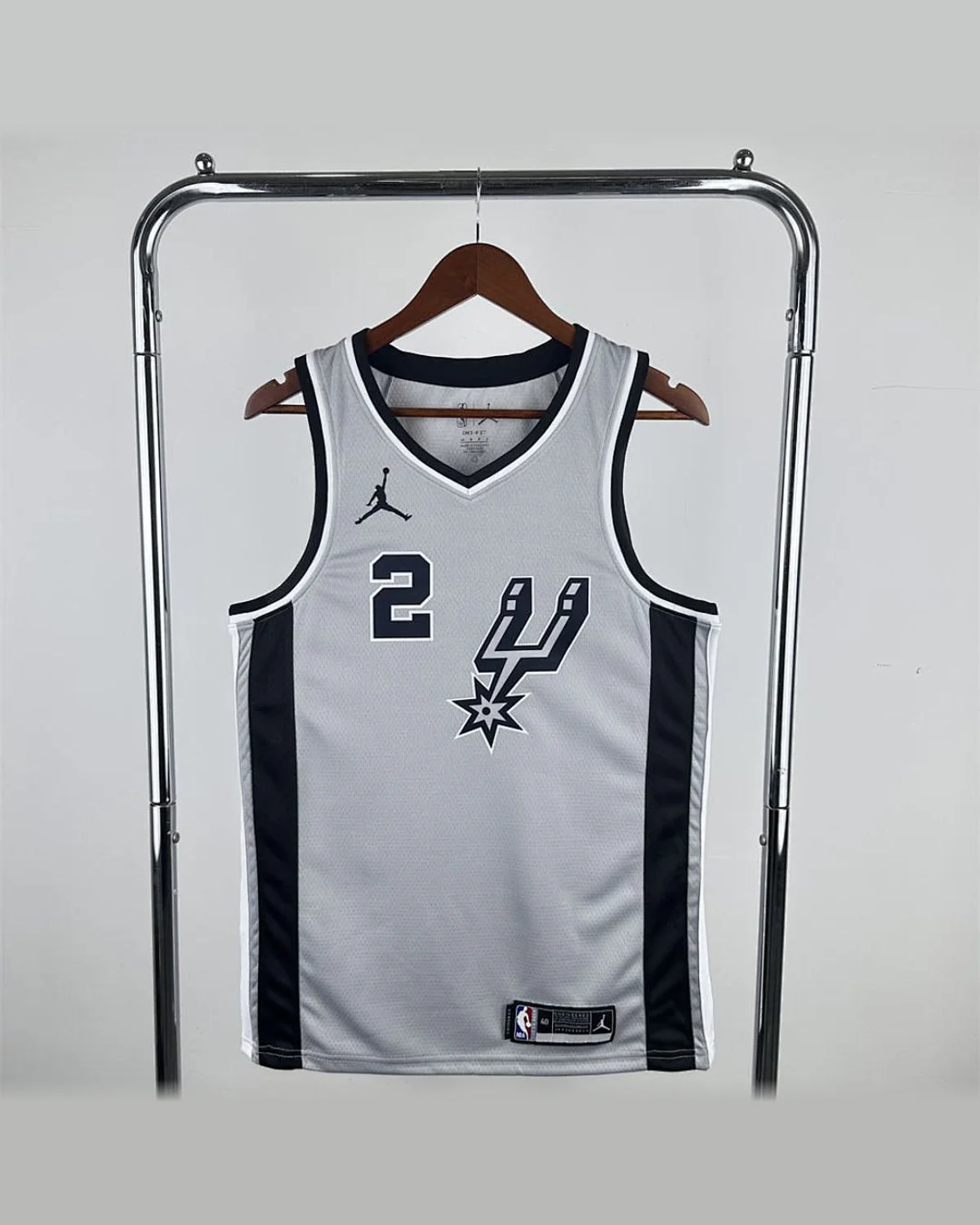Tottenham Hotspur Tottenham Hotspur San Antonio Spurs 2020/21 V-Neck Grey Jersey LEONARD#2 football jersey