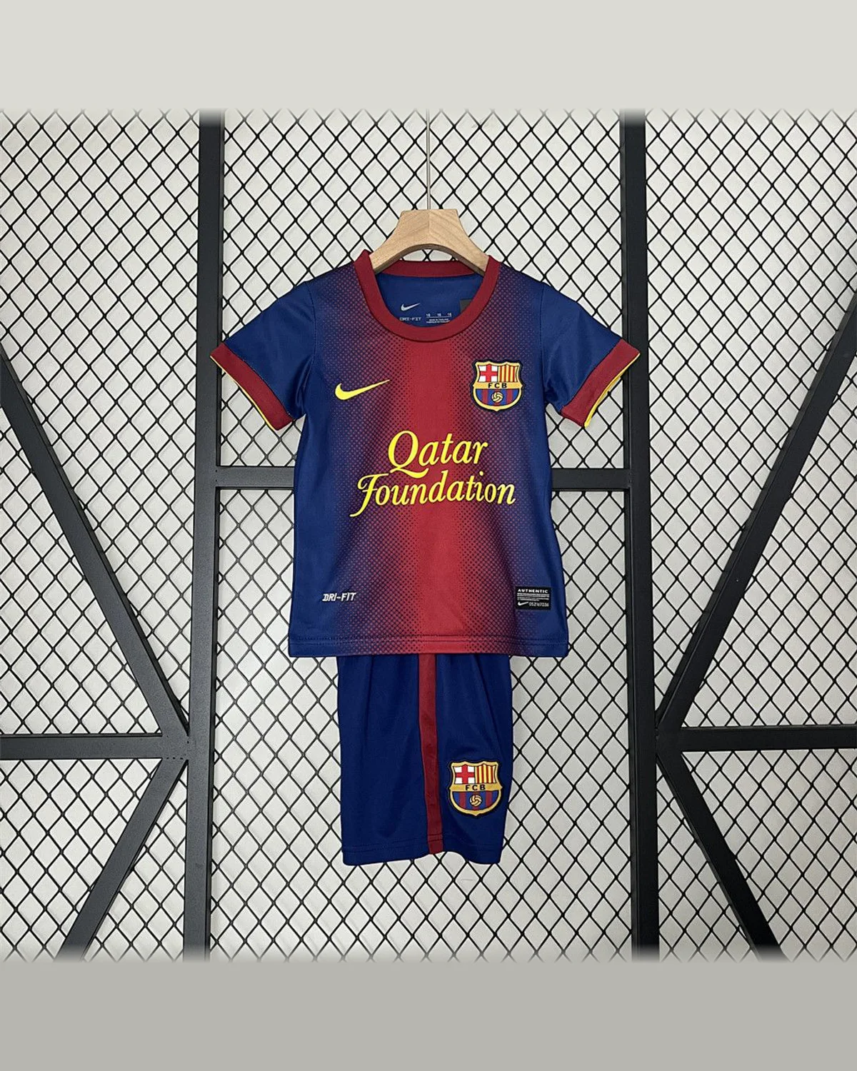 FC Barcelona Reteo 12/13 Kids Barcelona Home football jersey