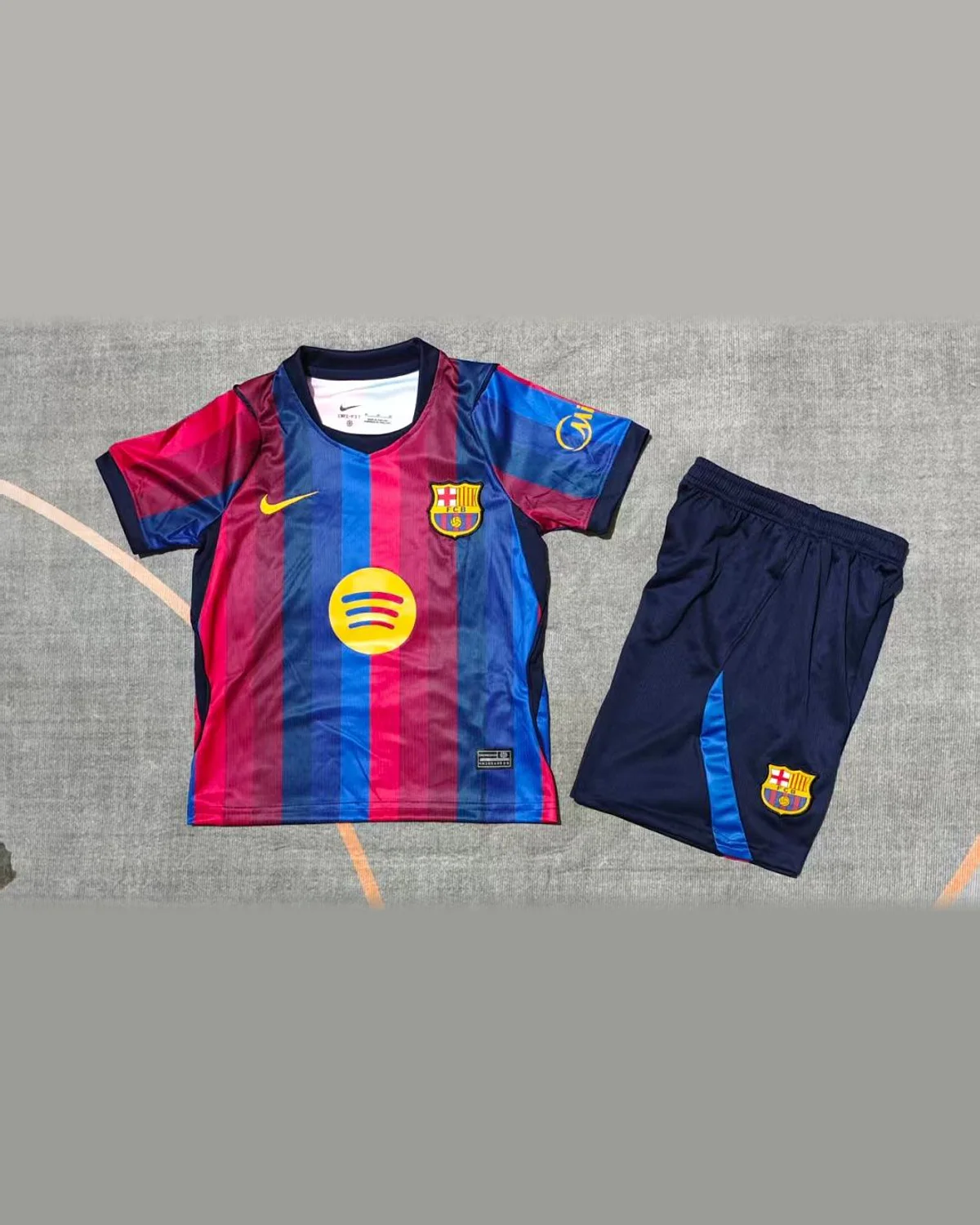 FC Barcelona 2026/27 Barcelona Home Kids football jersey