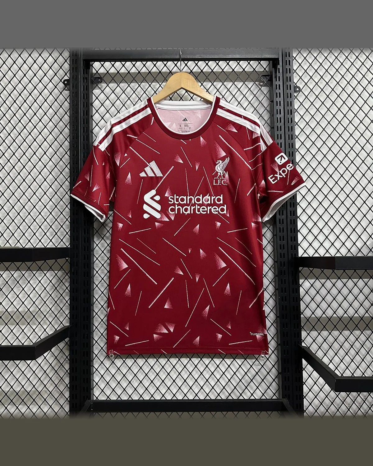 Liverpool Fan 2026/27: Liverpool at home football jersey