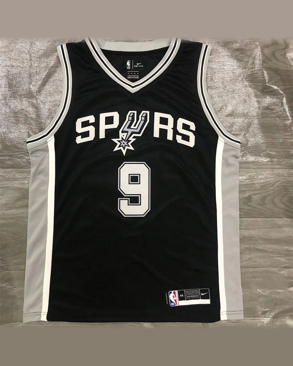 Tottenham Hotspur Tottenham Hotspur San Antonio Spurs V-Neck Black Jersey PARKER#9