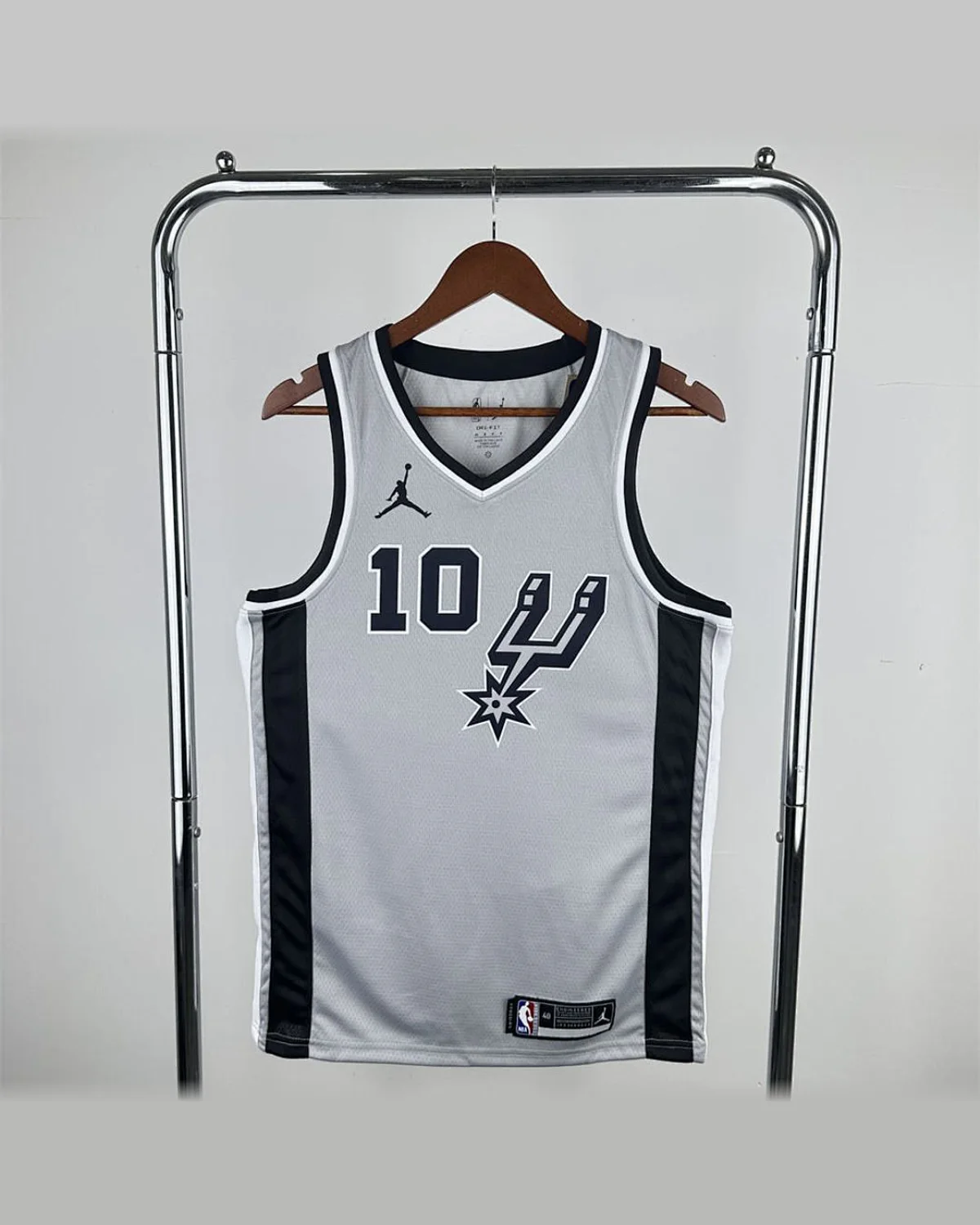 Tottenham Hotspur Tottenham Hotspur San Antonio Spurs 2020/21 V-Neck Grey Jersey SOCHAN#10 football jersey