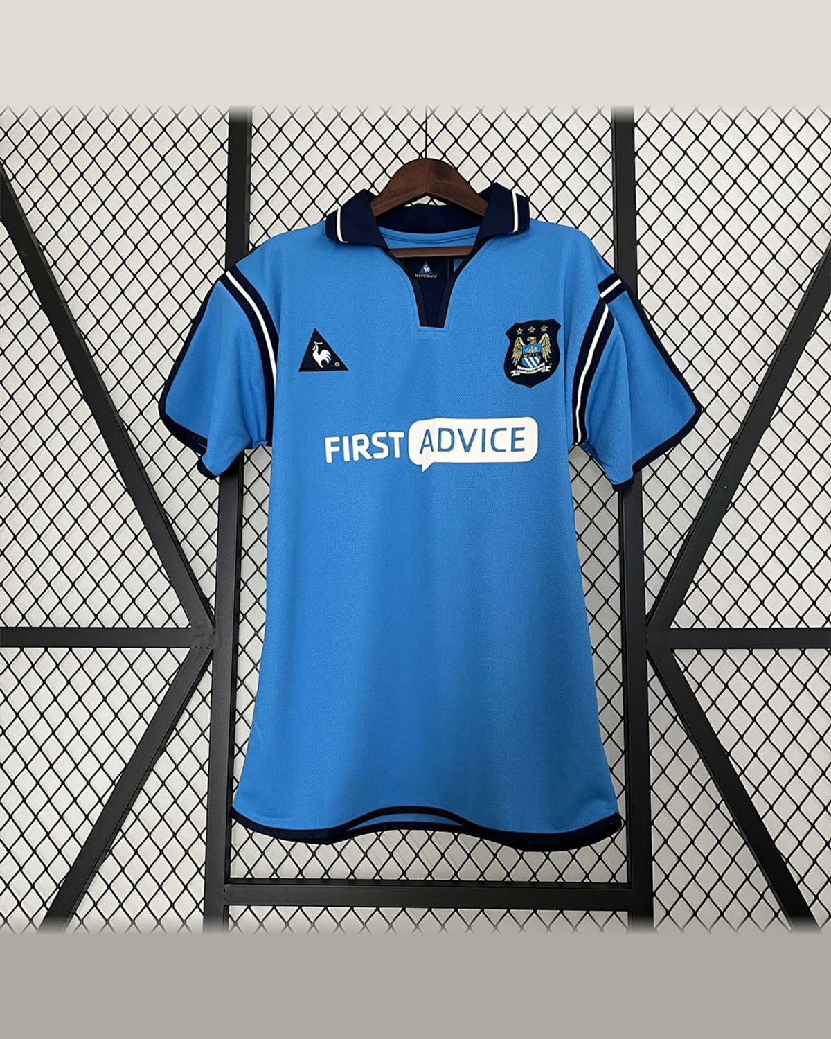 Manchester City Retro 08/09 Manchester City Away football jersey
