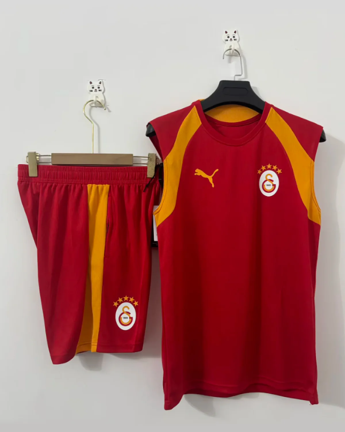 Galatasaray Galatasaray Red Training Shirts football jersey