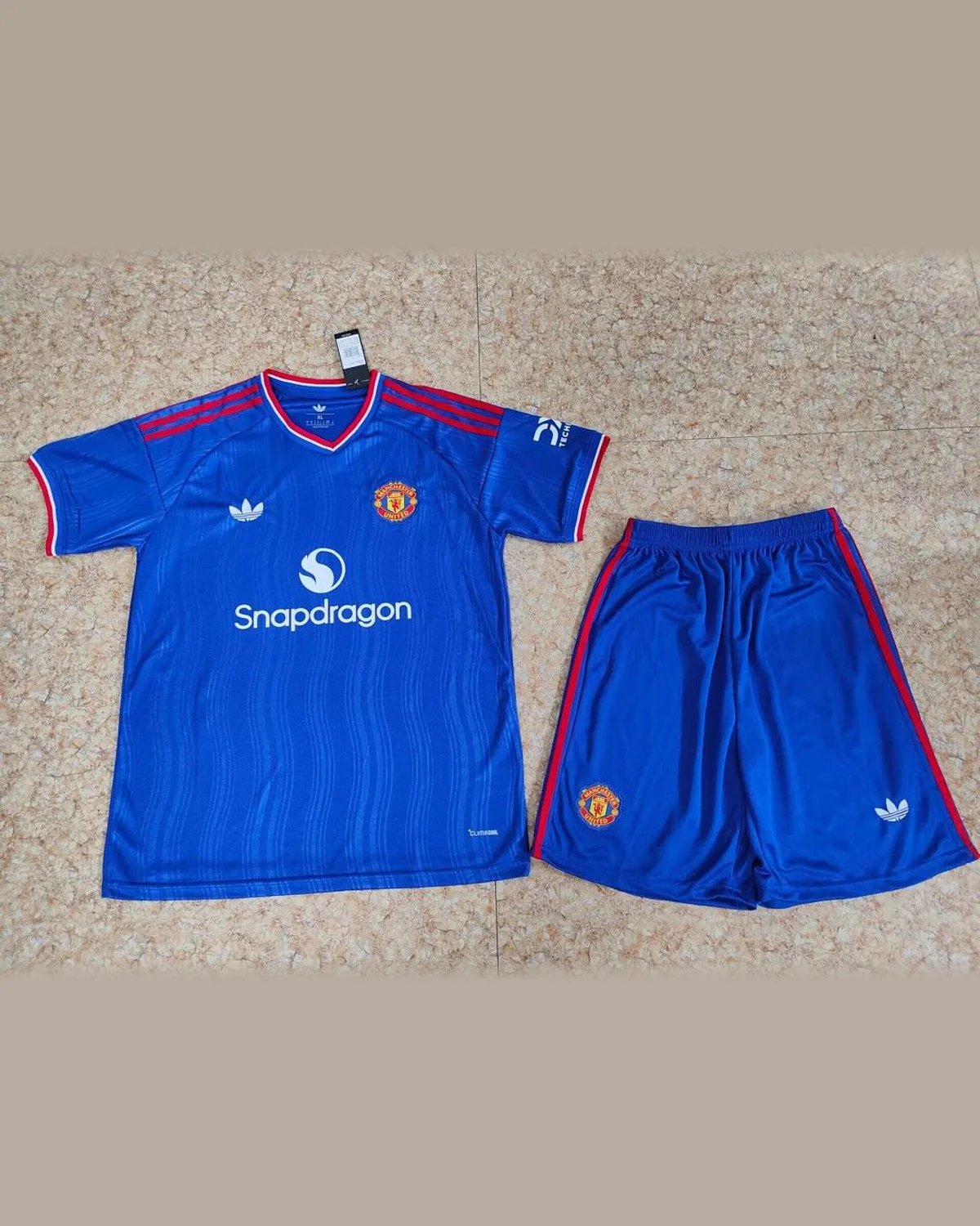 Manchester United 2026/27 Manchester United Away football jersey