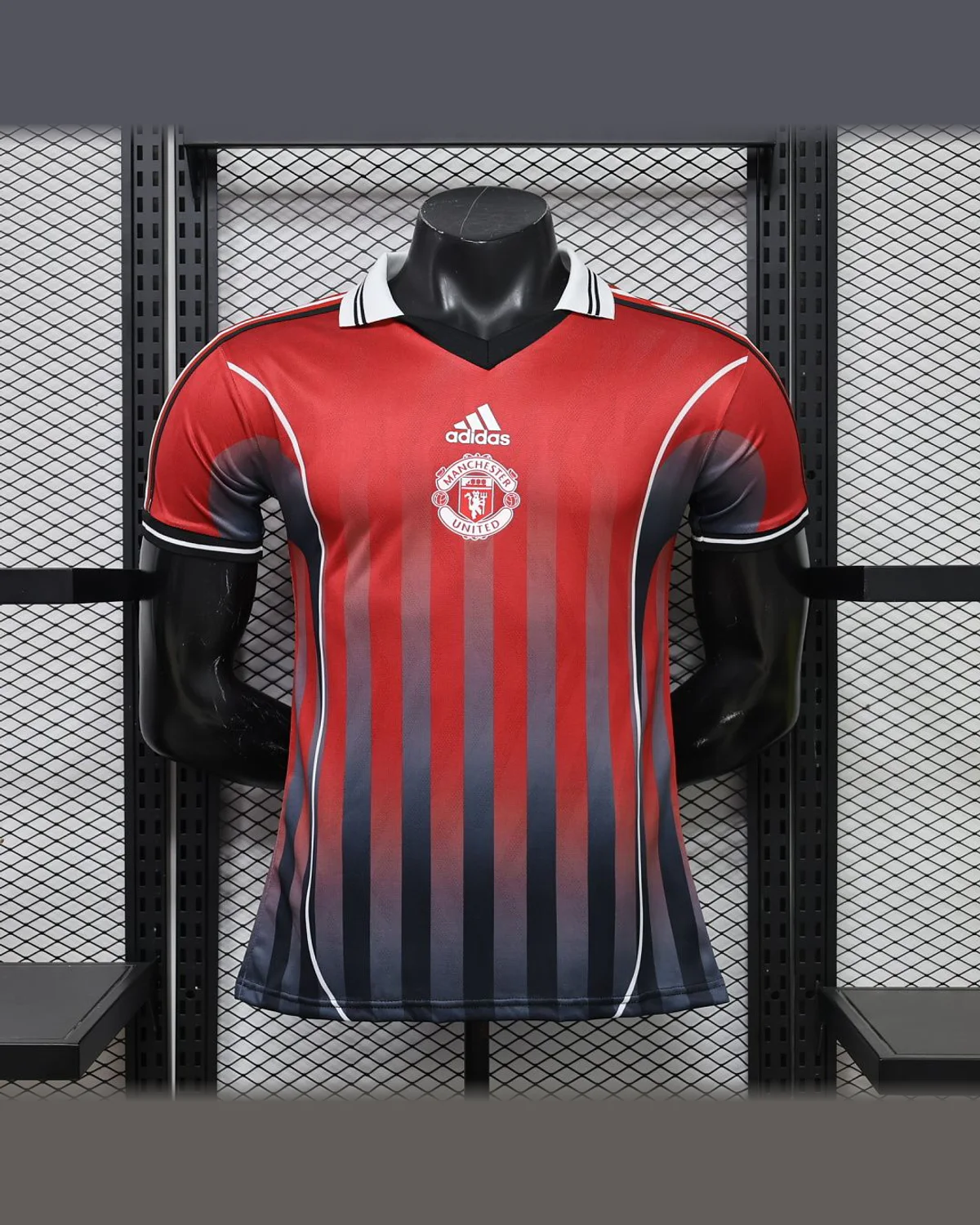 Manchester United 2026/27 Manchester United Casual Retro - Player Version football jersey