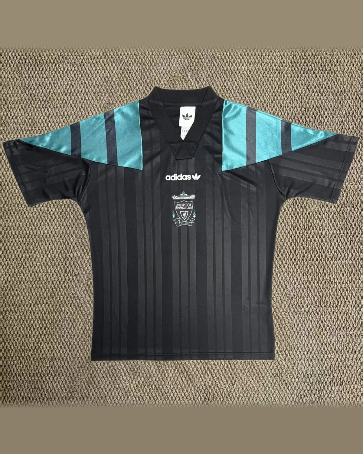 Liverpool 2026/27 Liverpool Leisure Black football jersey