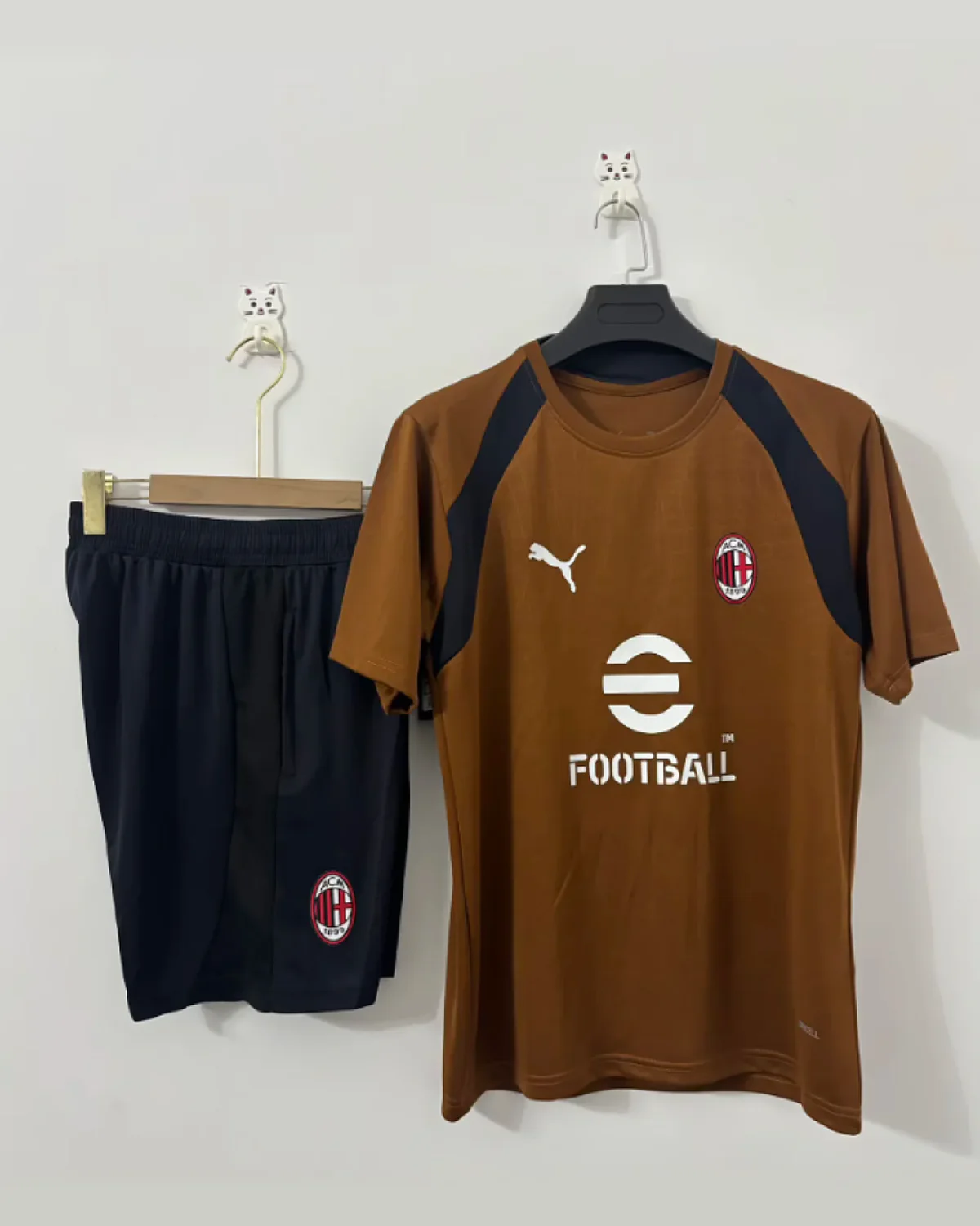 AC Milan AC Milan Brown Short-Sleeve Training Jersey football jersey