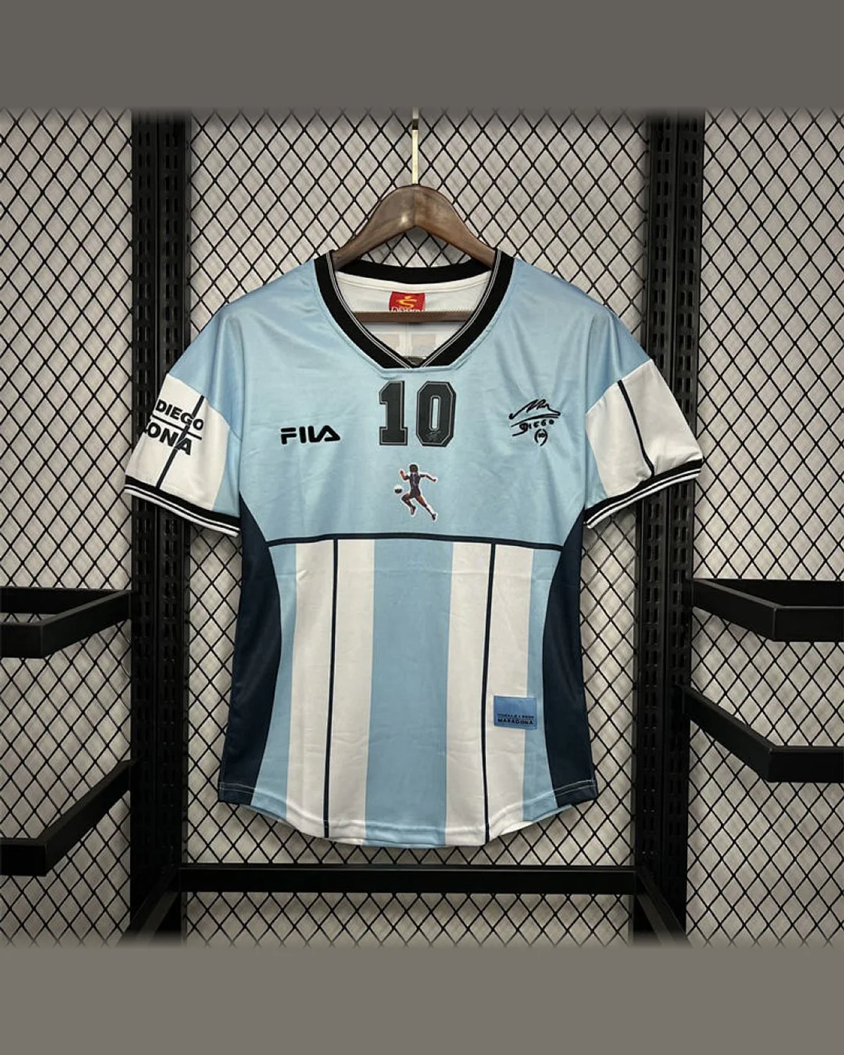 Argentina Retro 2001 Argentina Maradona #10 Commemorative Edition football jersey