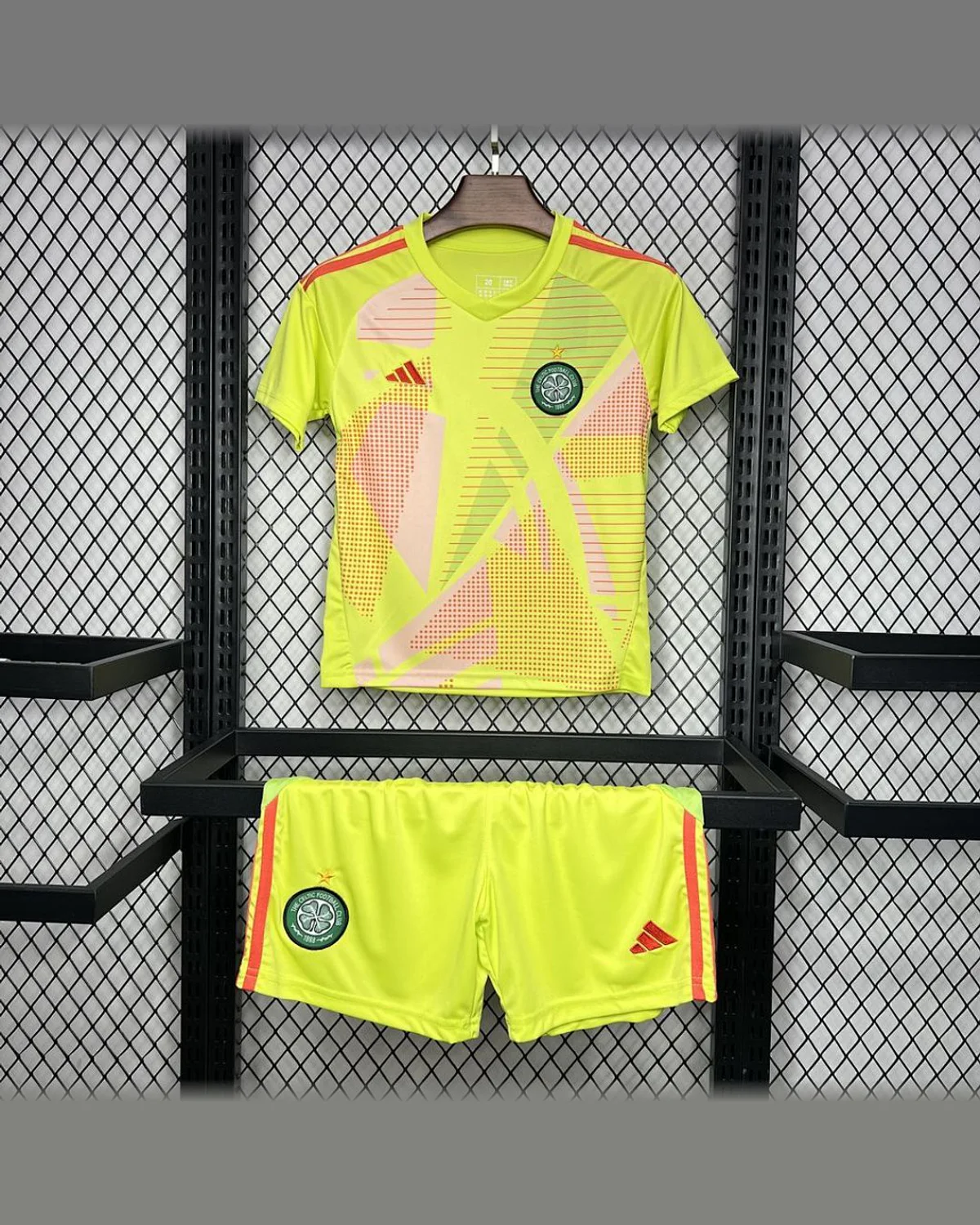 Celtic Celtic 2024/25 Goalkeeper Kids Kit football jersey