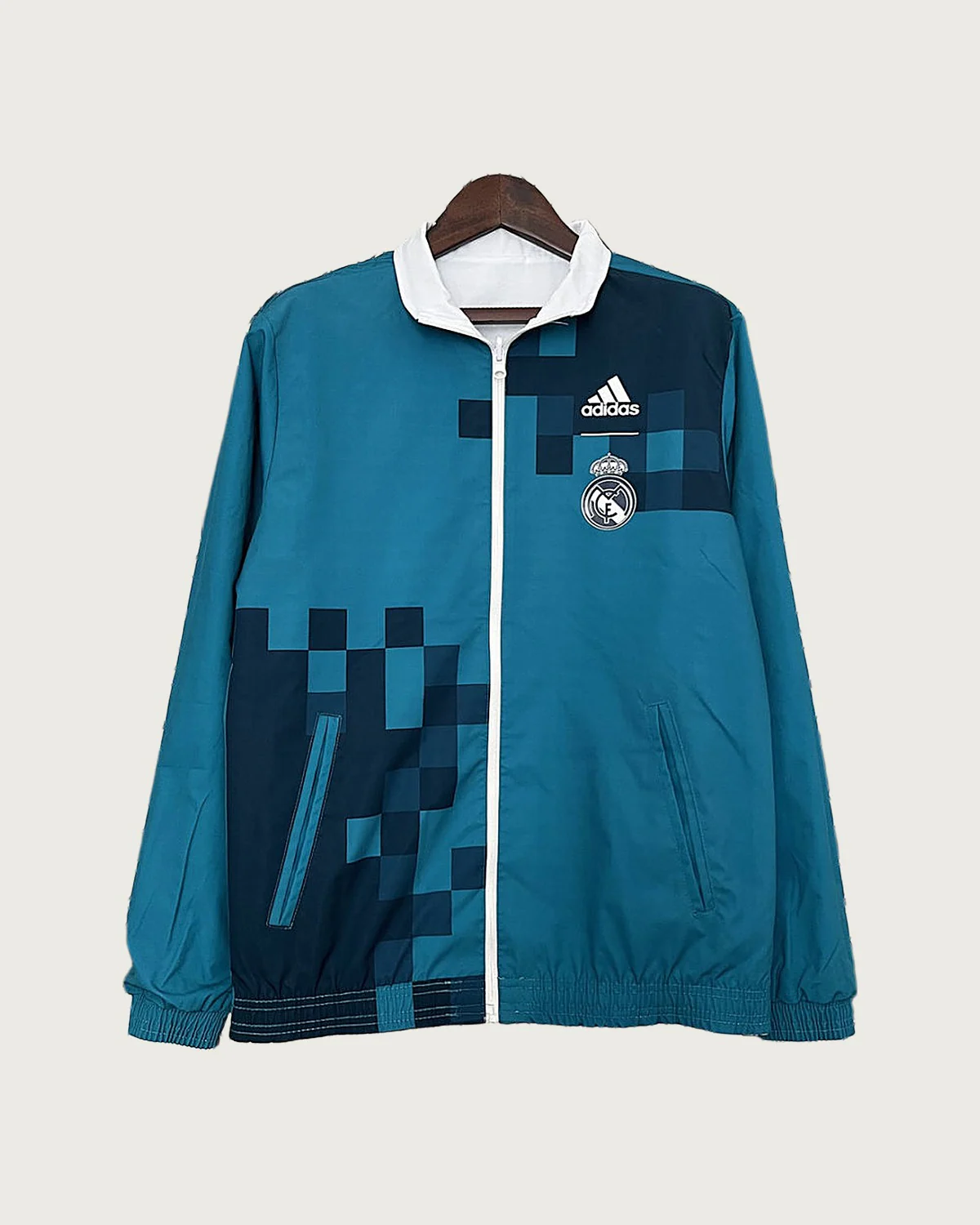 Real Madrid 2024/25 Real Madrid Trench Coat Reversible – Teal football jersey
