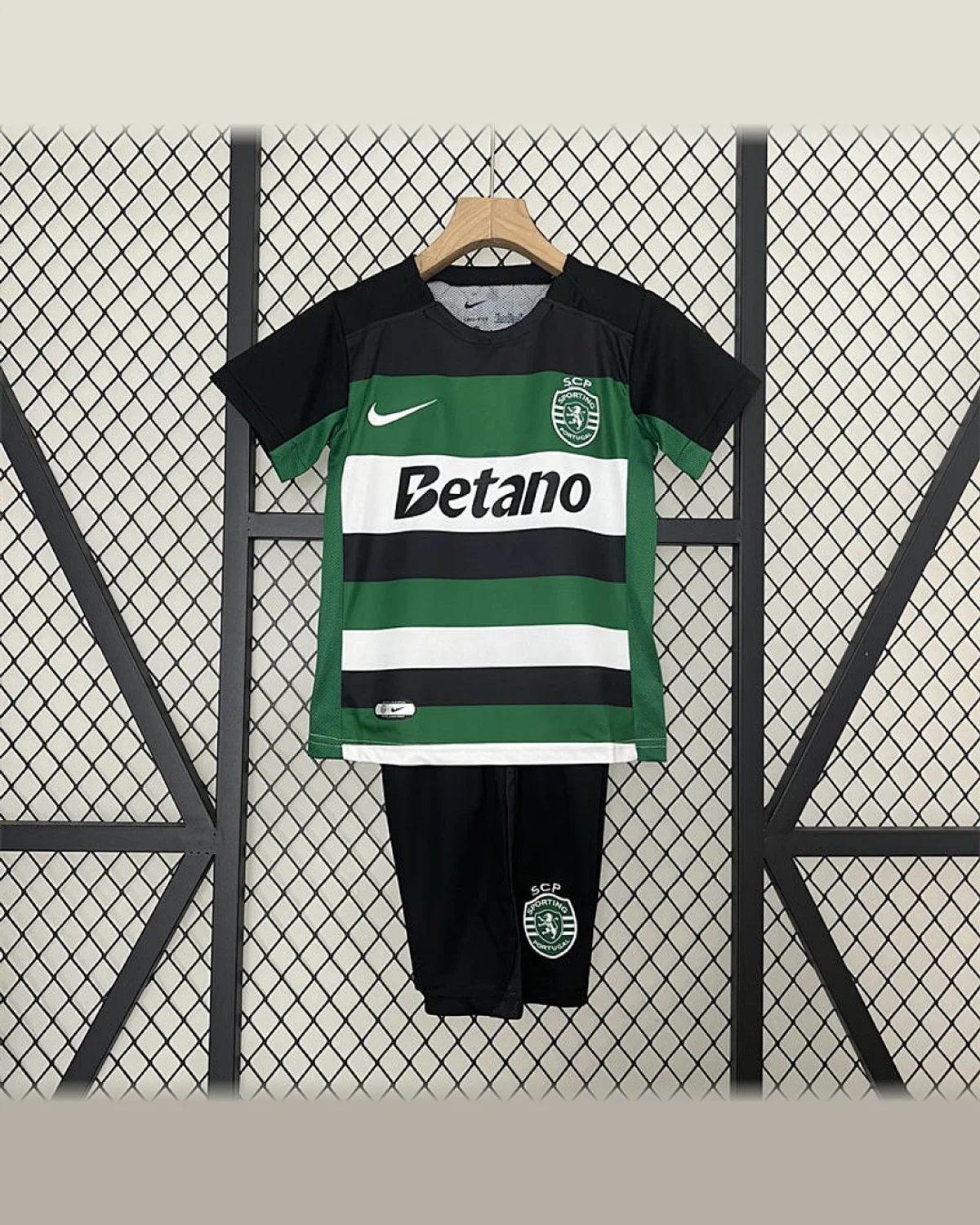 Sporting CP 2024/25 Kids Sporting Lisbon Home football jersey