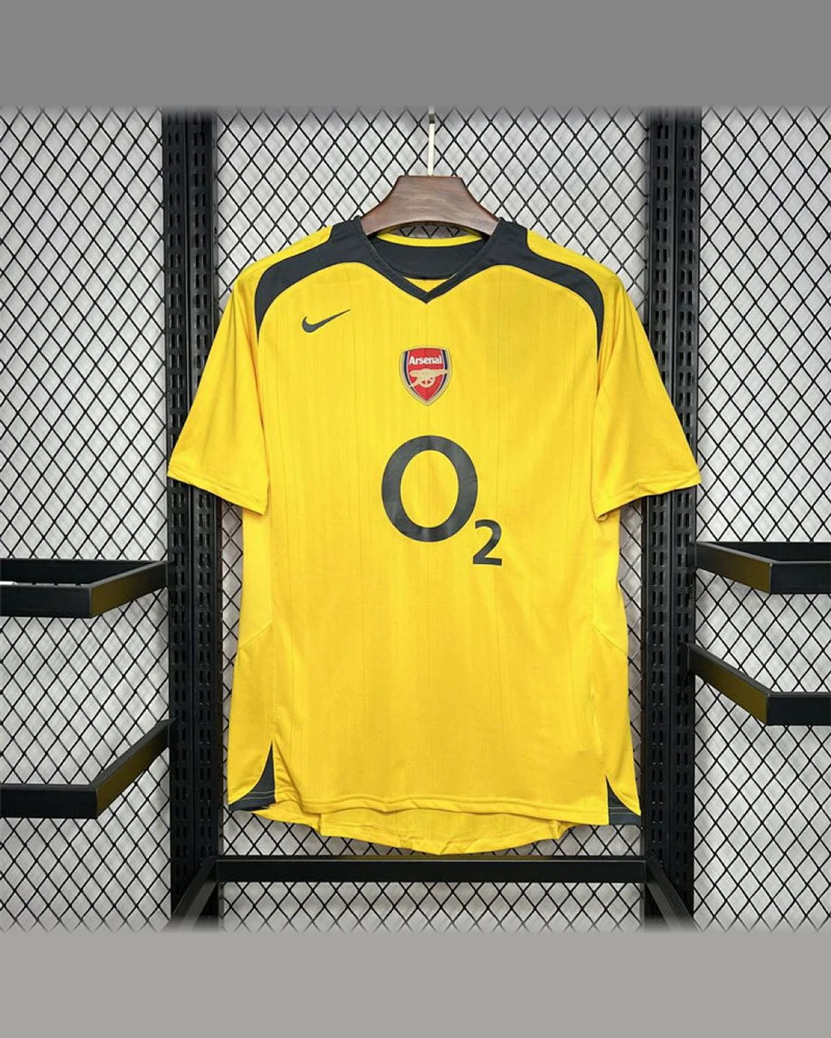 Arsenal Retro 2005/06 Arsenal Away Jersey football jersey