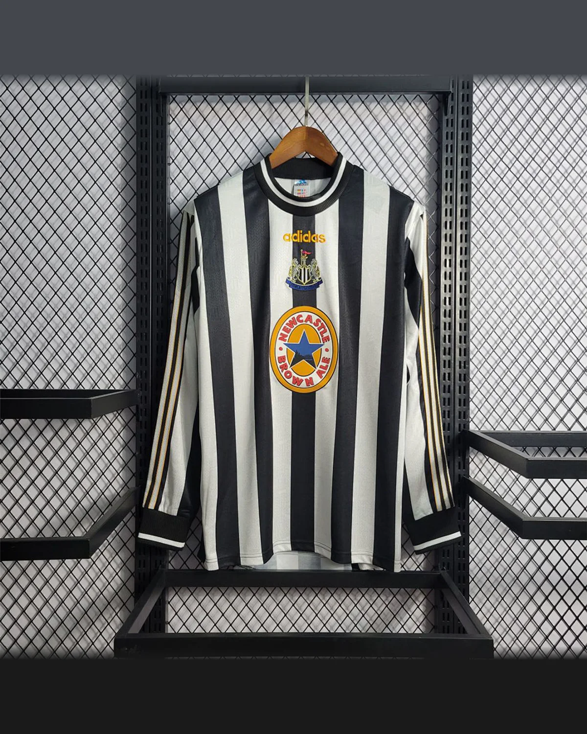 Newcastle United Retro 1995-97 Long Sleeve Newcastle Home XX football jersey