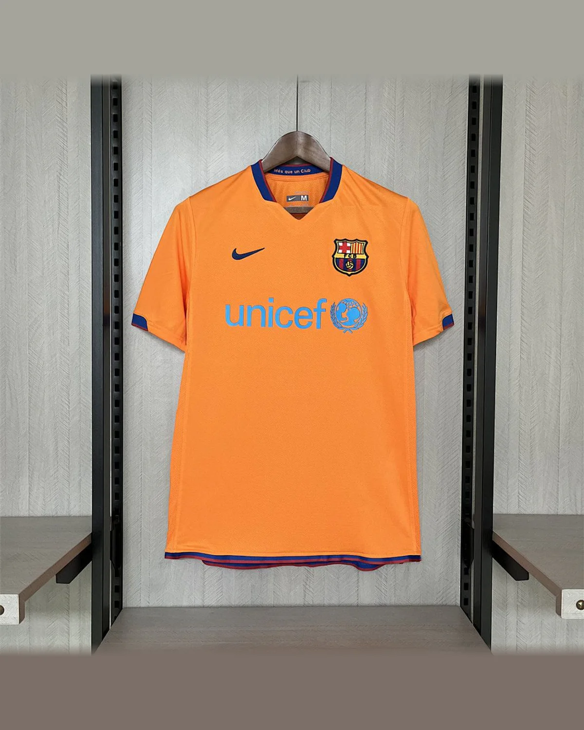 FC Barcelona Retro 06/07 Barcelona Away football jersey