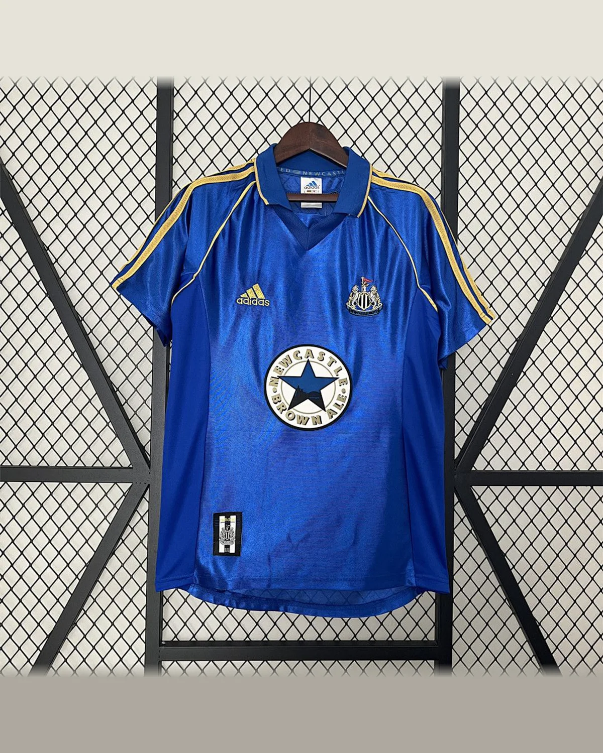 Newcastle United Retro 98/99 Newcastle United Away football jersey