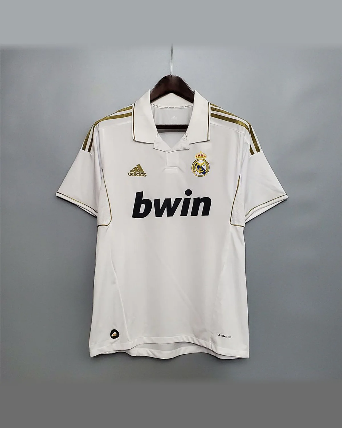 Real Madrid Retro 11/12 Real Madrid Home football jersey