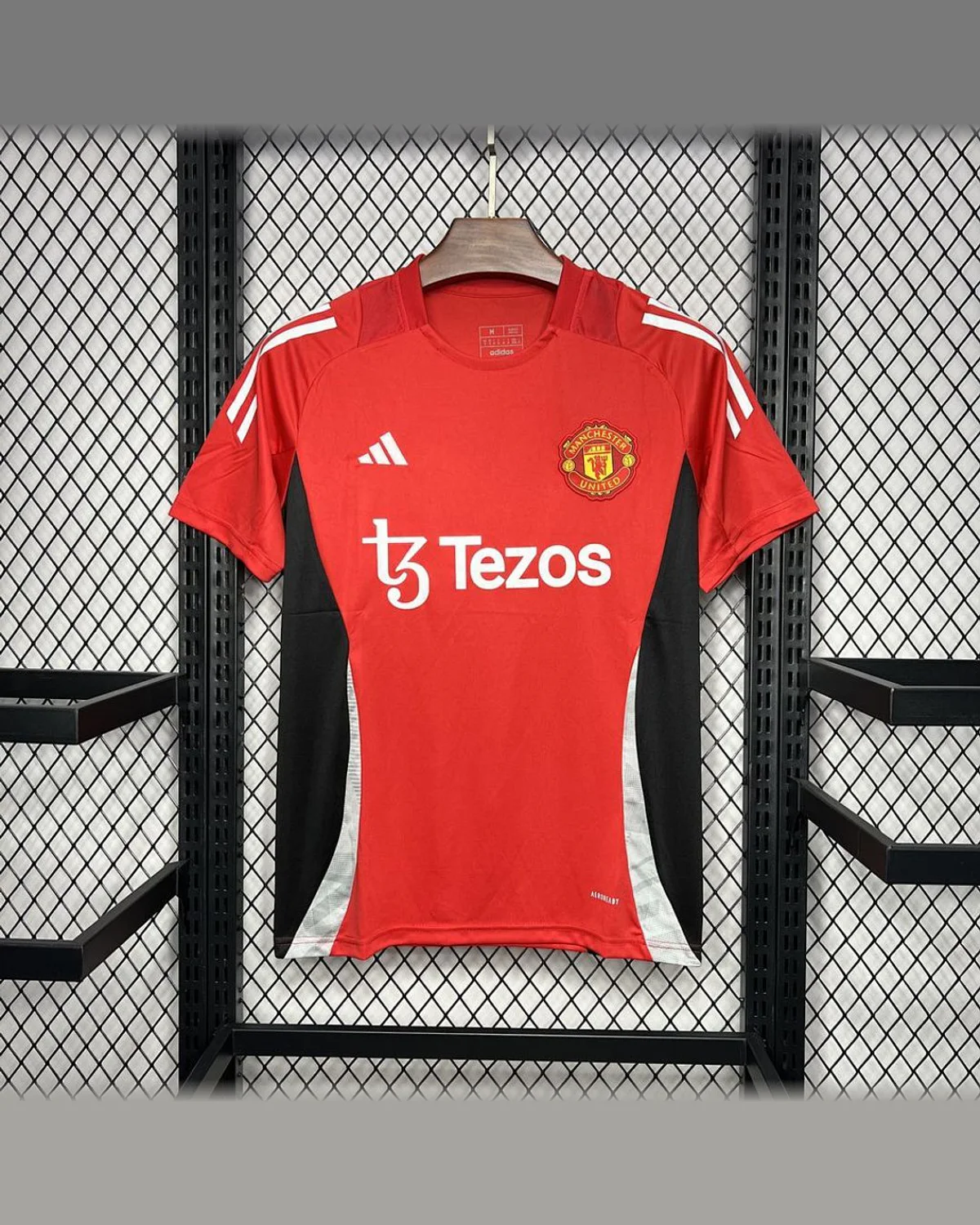 Manchester United 2024/25 Manchester United Red Pre-match Training Jersey football jersey