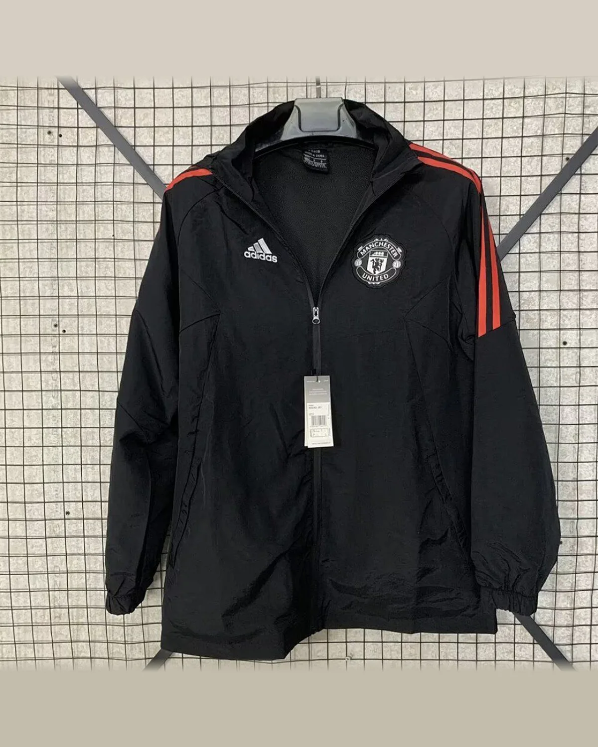 Manchester United New model Manchester United single-sided hooded windbreaker. football jersey