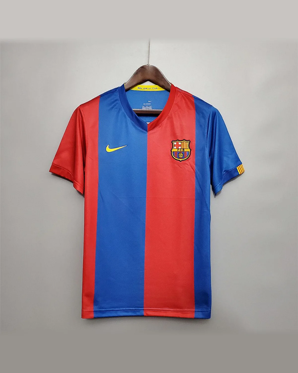 FC Barcelona Retro 06/07 Barcelona Home football jersey