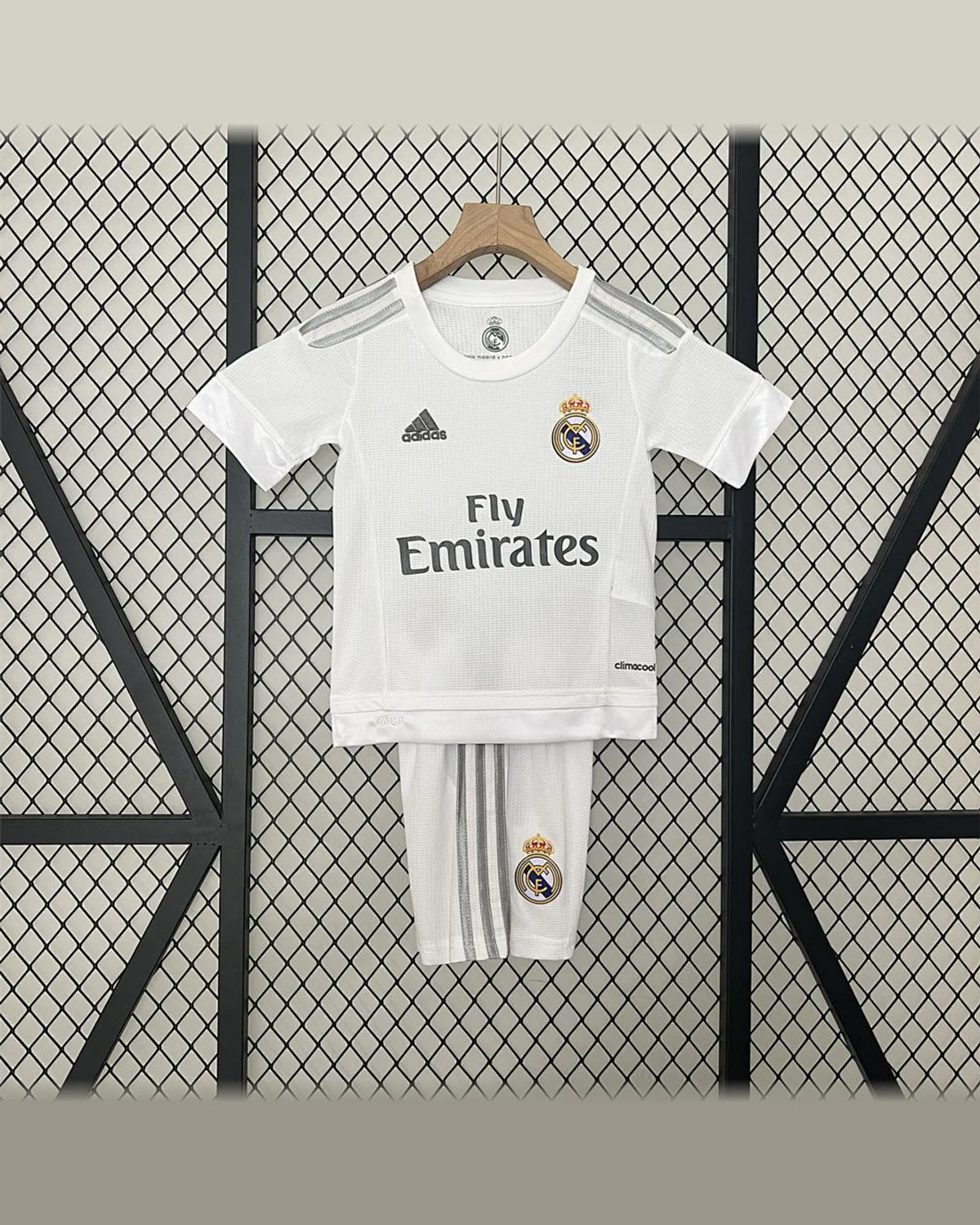Real Madrid Kids 15/16 Real Madrid Home football jersey