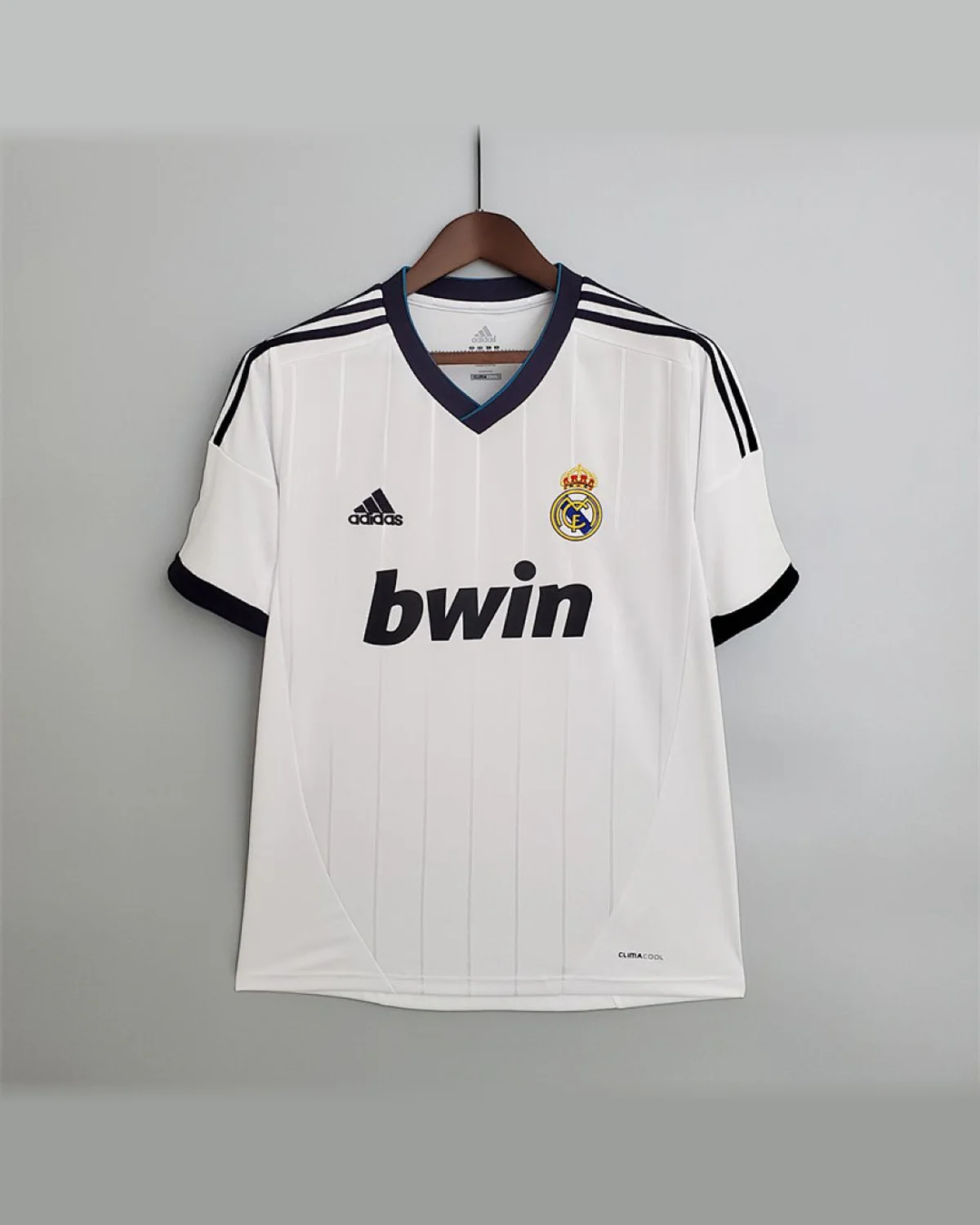 Real Madrid Retro 12/13 Real Madrid Home football jersey