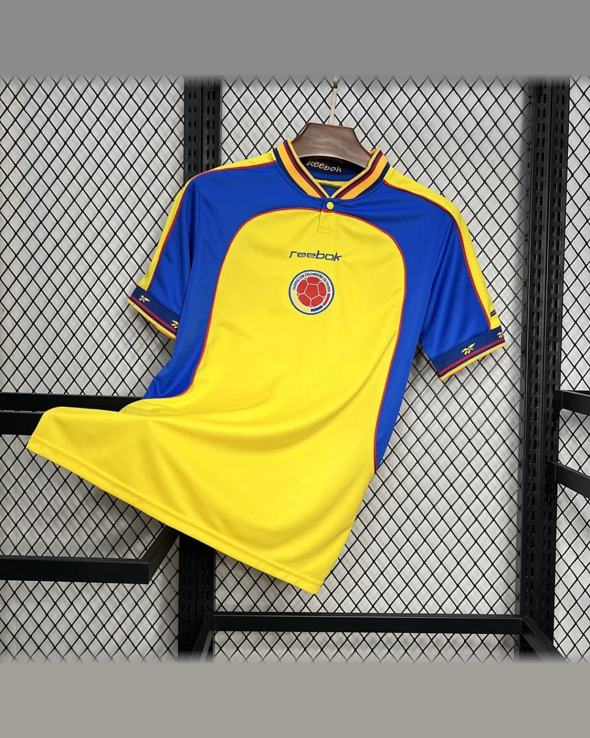 Colombia Retro 2001 Colombia Home Jersey football jersey