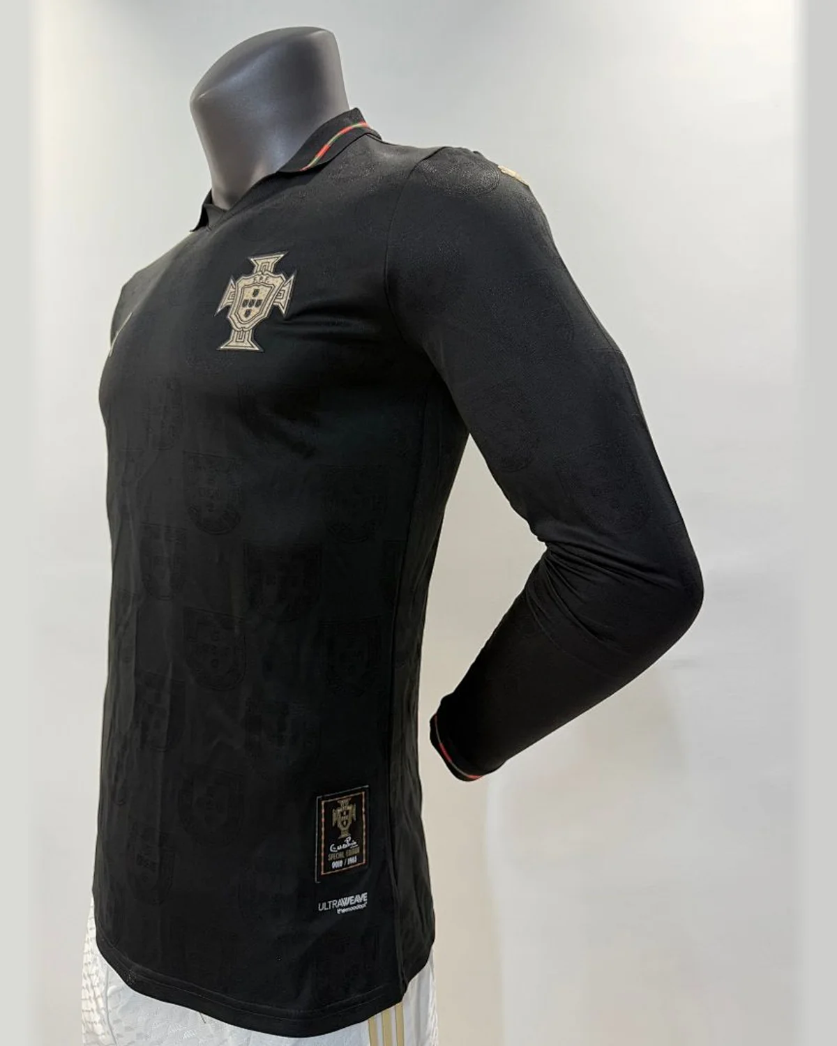 Portugal 2026/27 Portugal Black Special Edition - Long Sleeve - Player Version football jersey