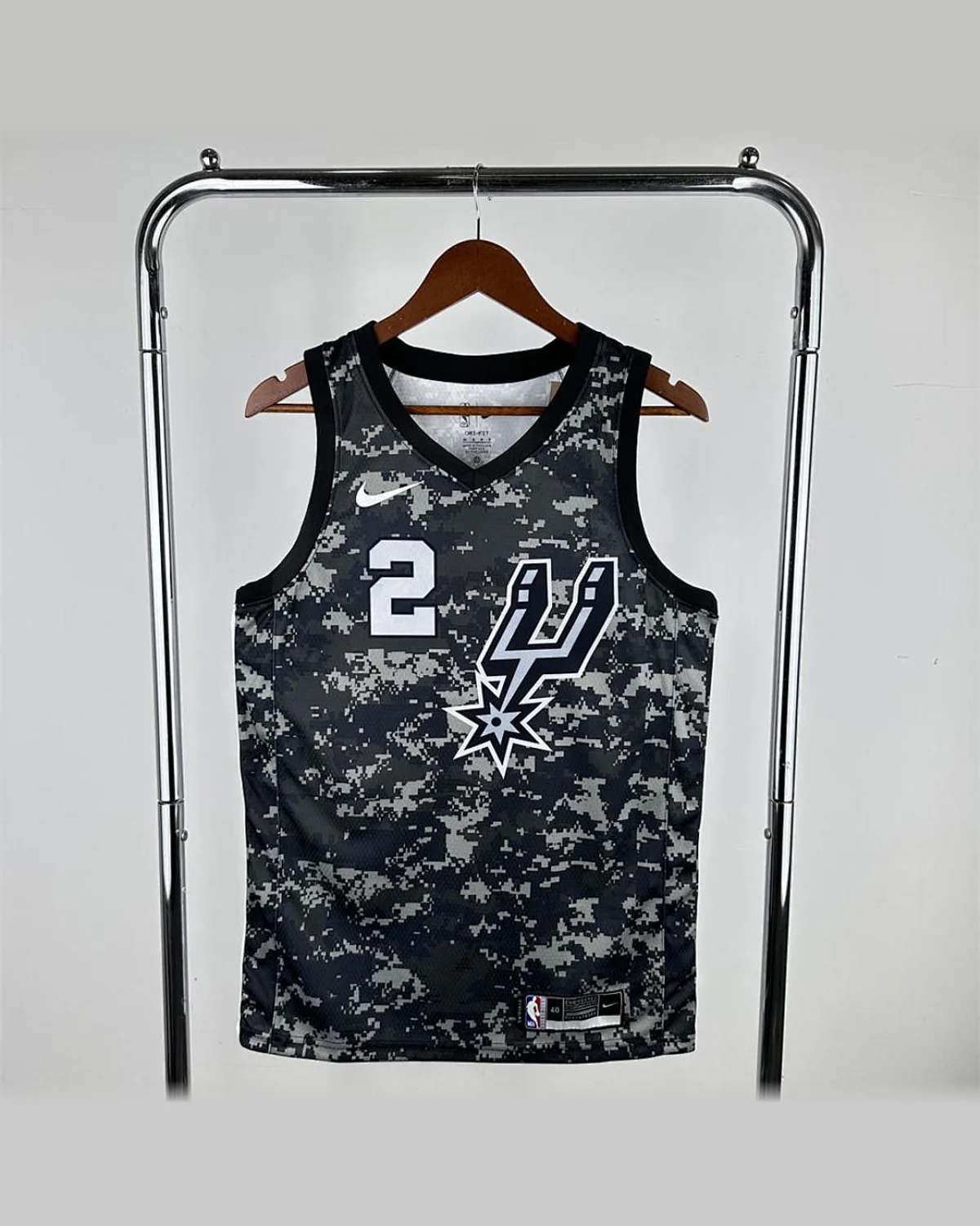 Tottenham Hotspur Tottenham Hotspur San Antonio Spurs V-Neck Camouflage Jersey LEONARD#2 football jersey