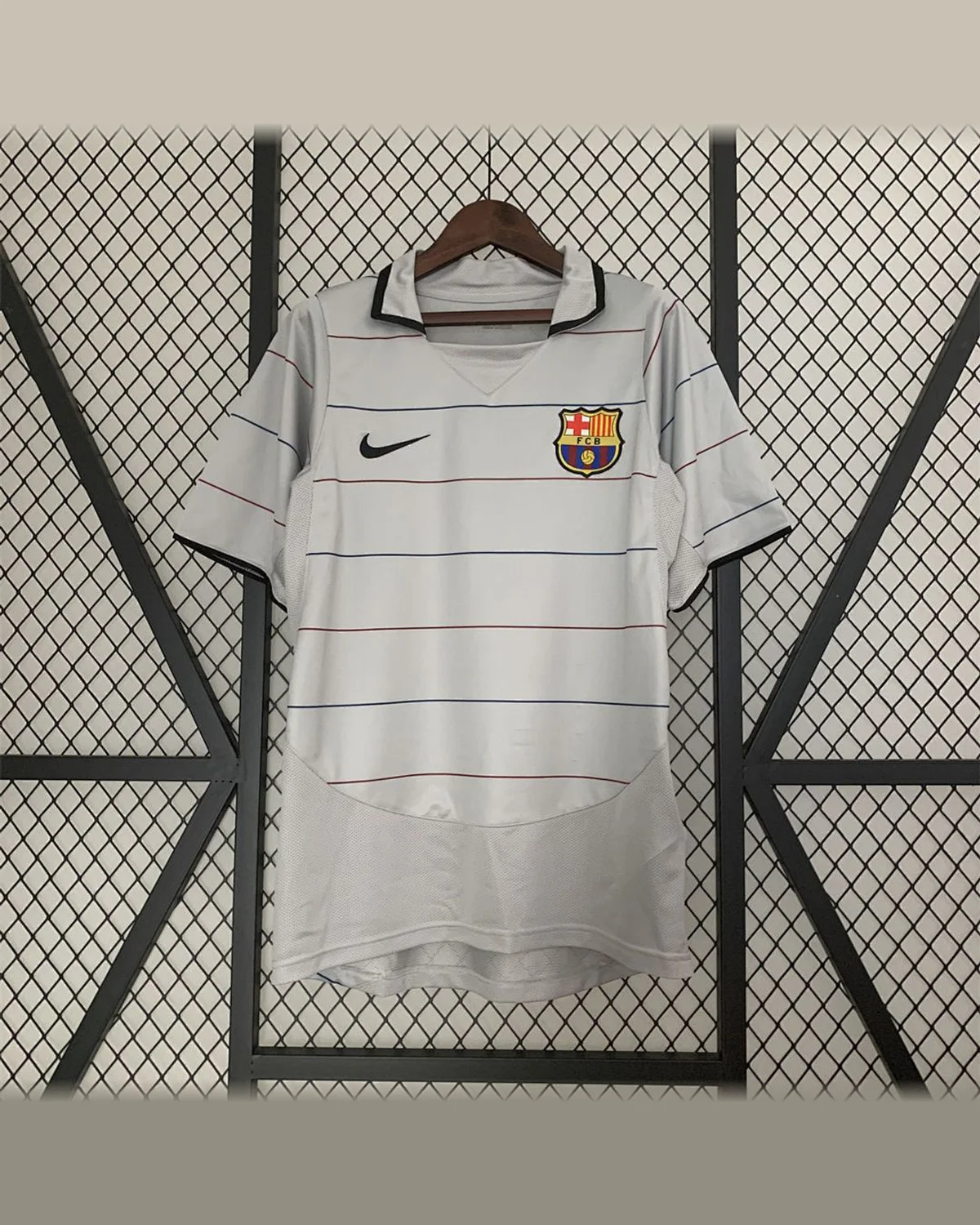 FC Barcelona Retro 03/04 Barcelona Away football jersey