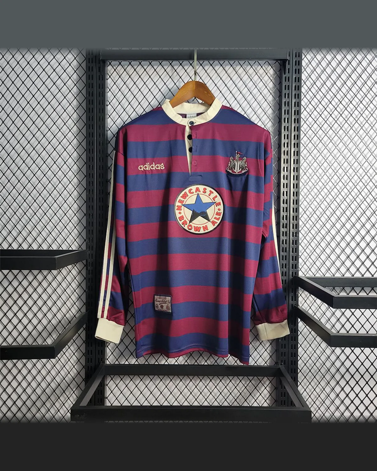 Newcastle United Retro 1995/96 Long Sleeve Newcastle Away football jersey