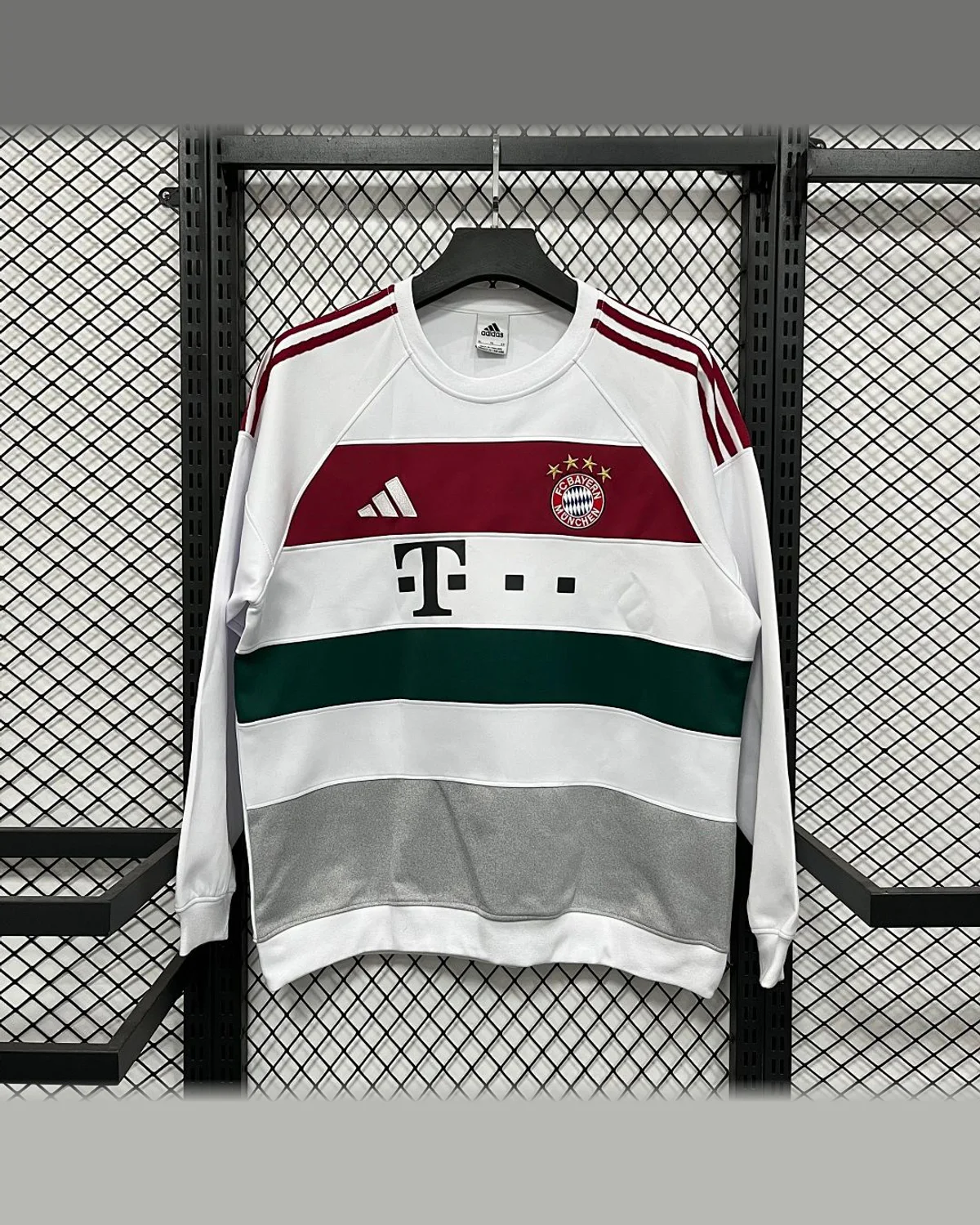 Bayern Munich Bayern Munich White Colour-Blocked Long-Sleeved Thickened Sweatshirt football jersey
