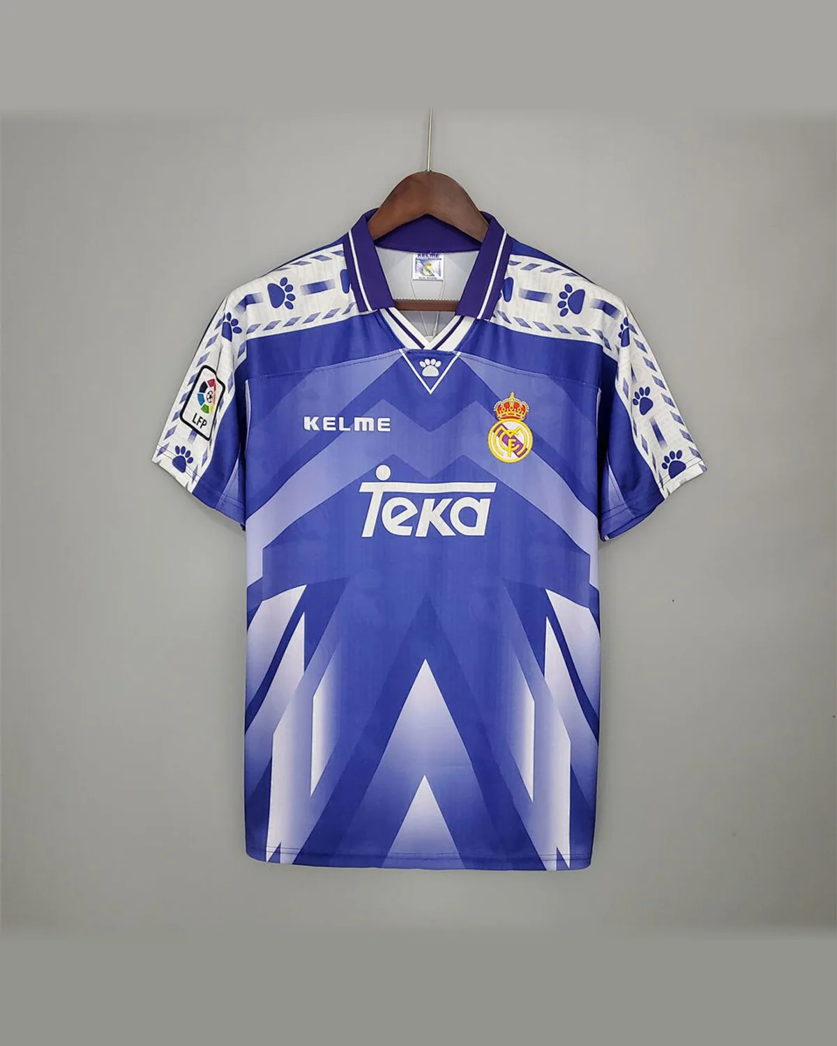 Real Madrid Retro 96/97 Real Madrid Away football jersey