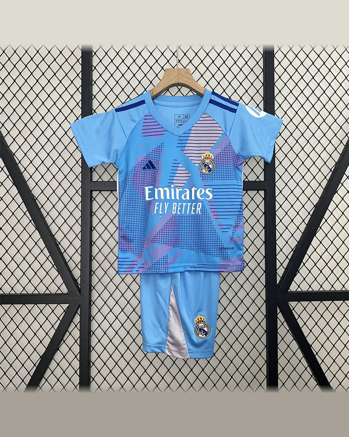 Real Madrid 2024/25 Kids Goalkeeper Real Madrid Blue football jersey